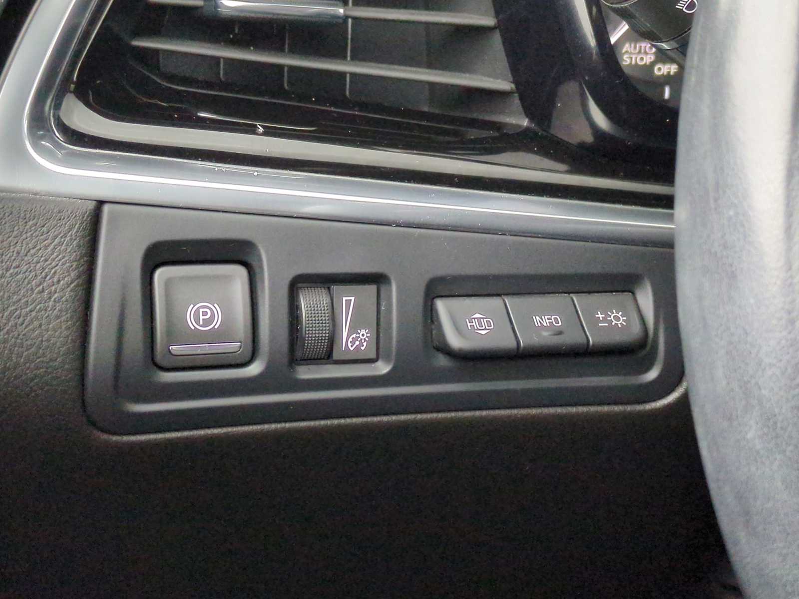 Thumbnail: 2023 Cadillac XT6 - 38