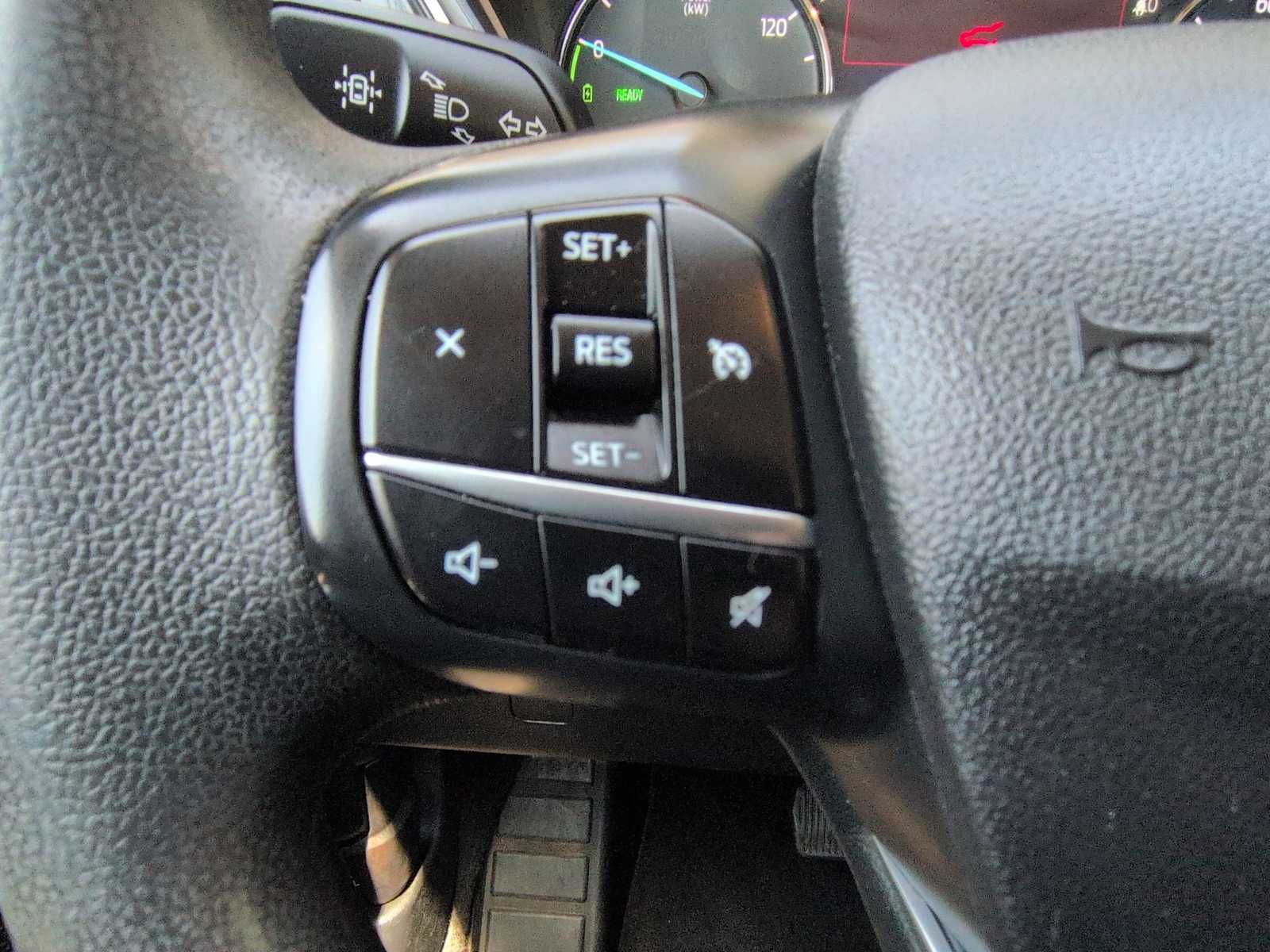 Thumbnail: 2021 Ford Escape - 21