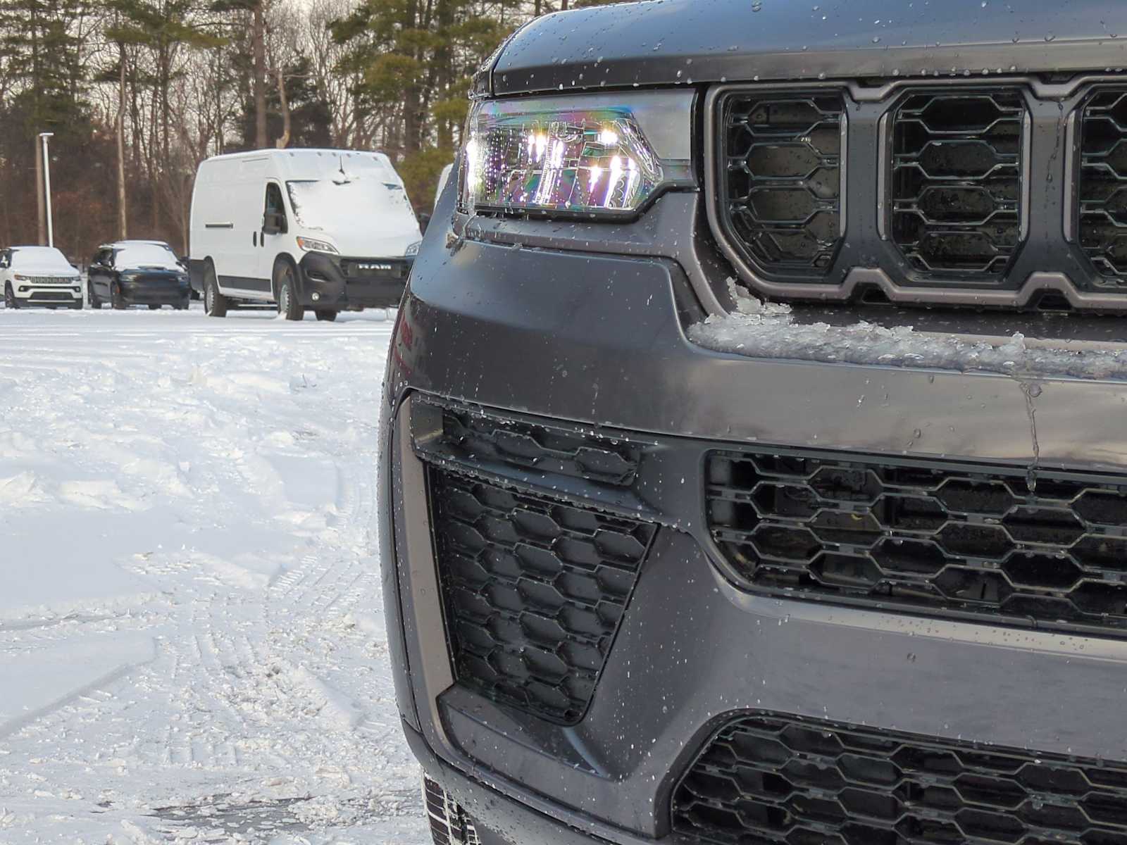 Thumbnail: 2026 Jeep Grand Cherokee - 11