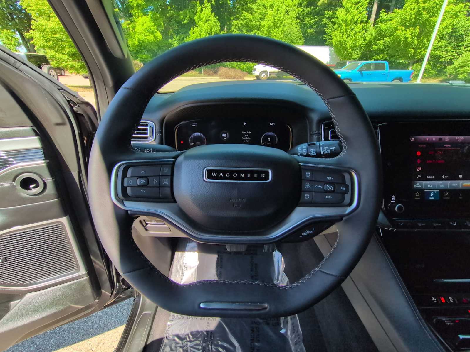 Thumbnail: 2023 Jeep Wagoneer - 23