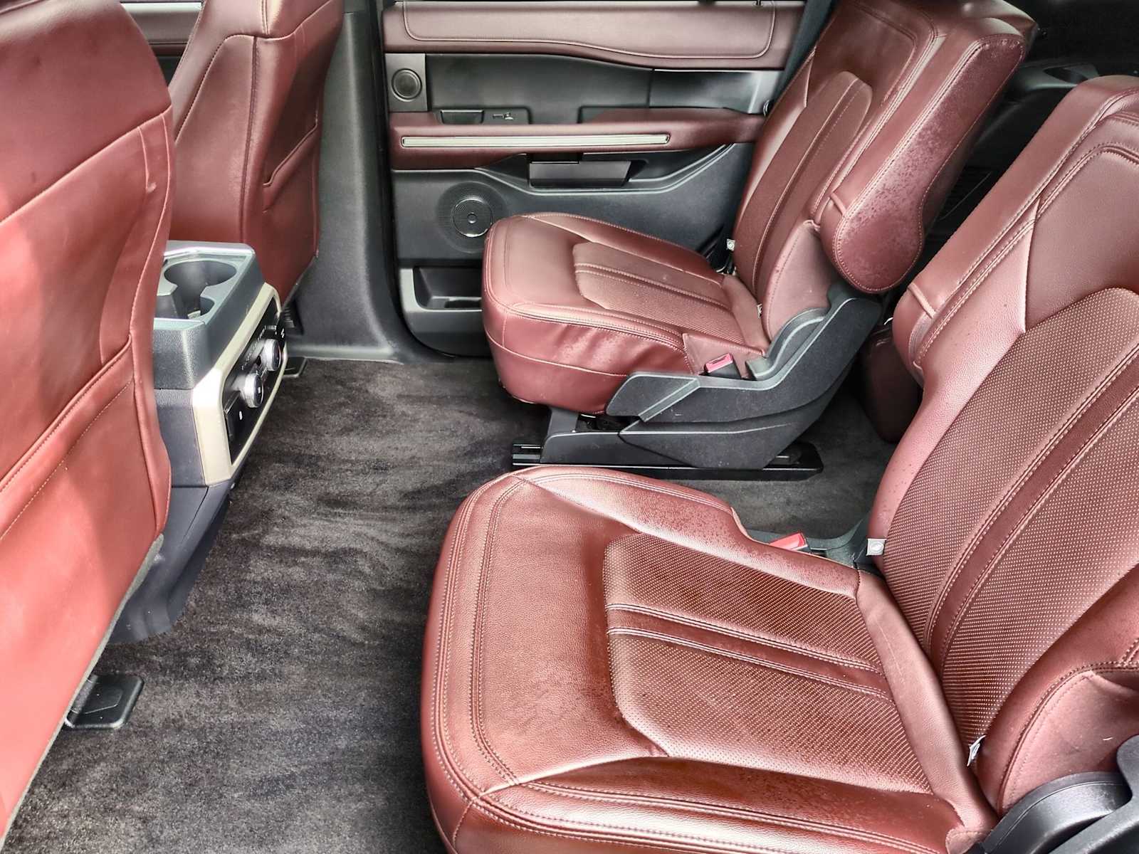 Thumbnail: 2022 Ford Expedition - 21