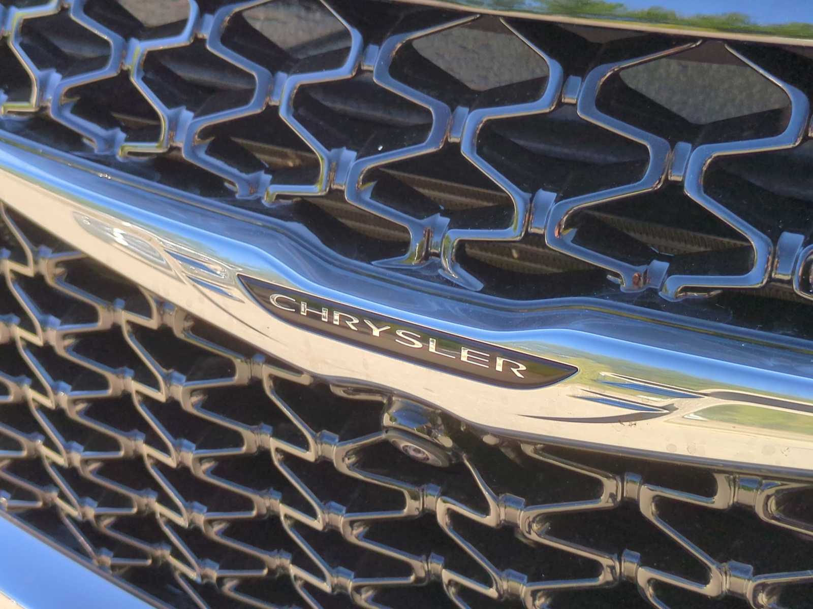 Thumbnail: 2026 Chrysler Pacifica - 12