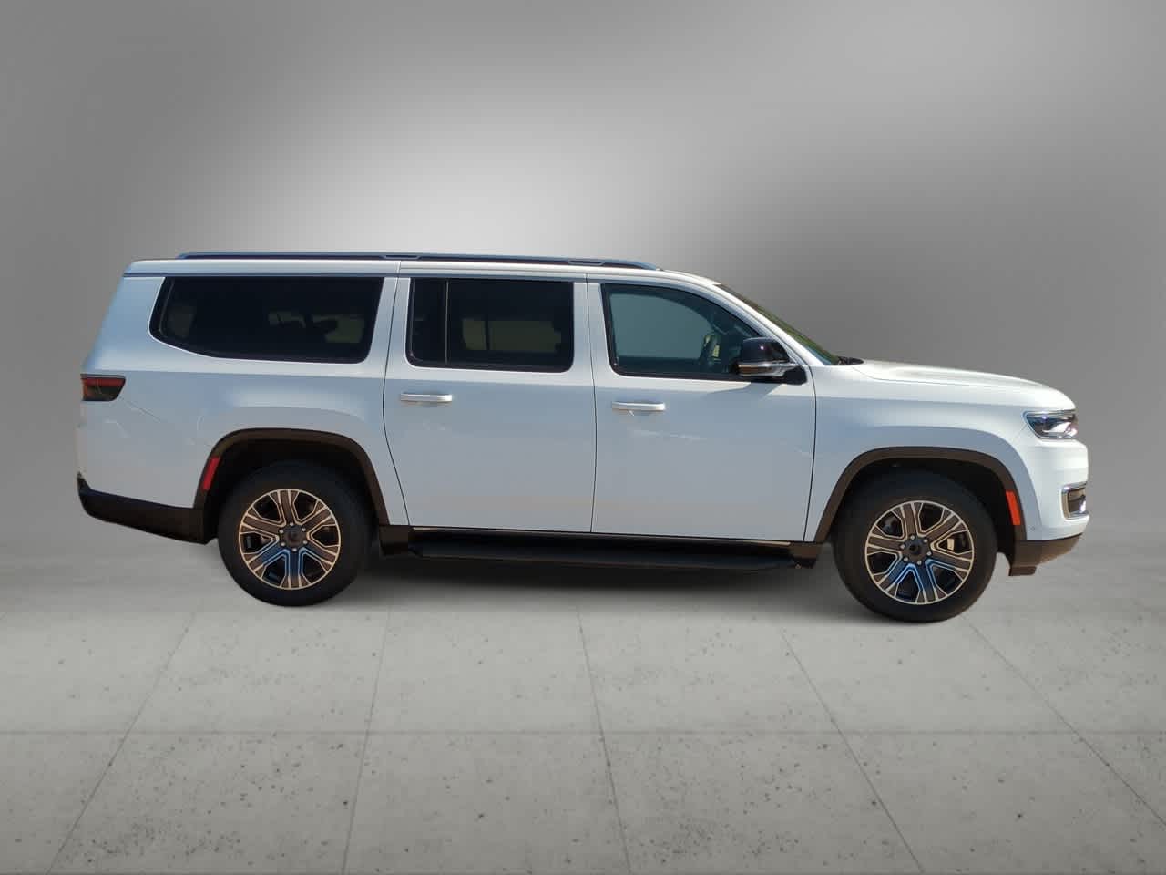 Thumbnail: 2024 Jeep Wagoneer - 9