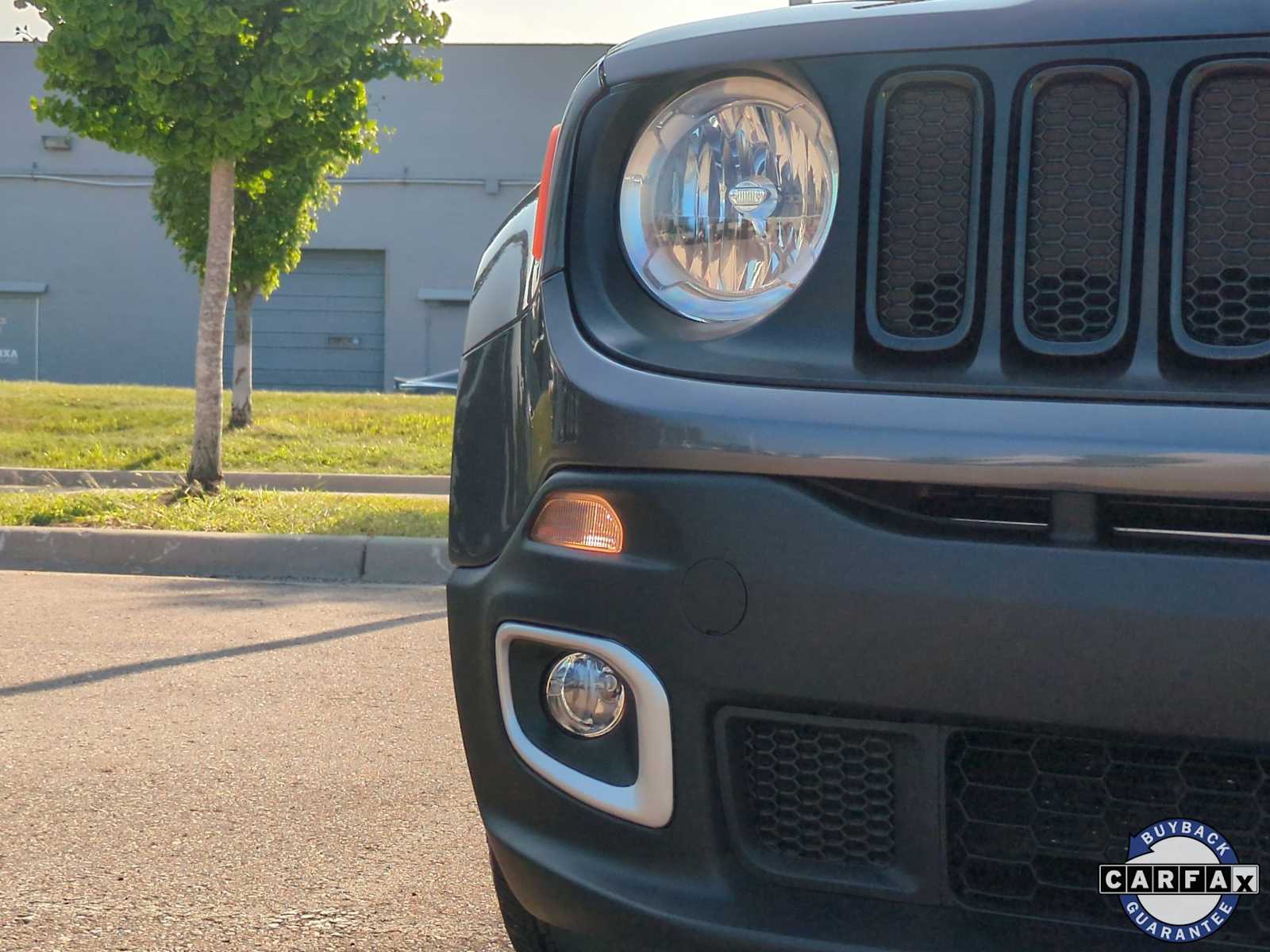 Thumbnail: 2017 Jeep Renegade - 11