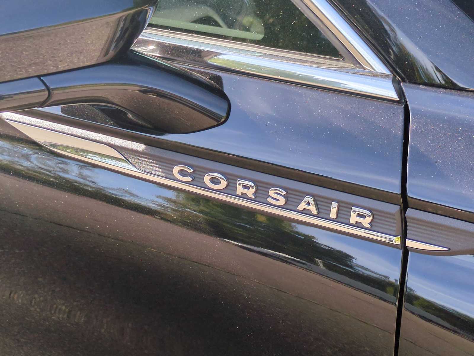 Thumbnail: 2022 Lincoln Corsair - 13