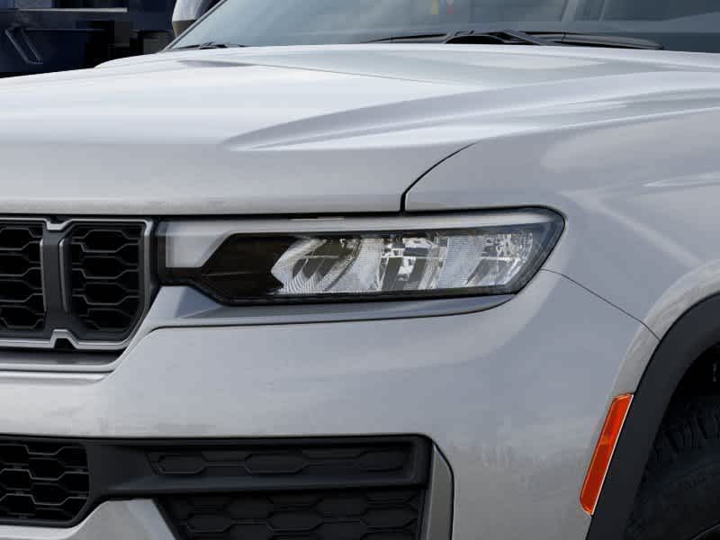 Thumbnail: 2026 Jeep Grand Cherokee L - 10