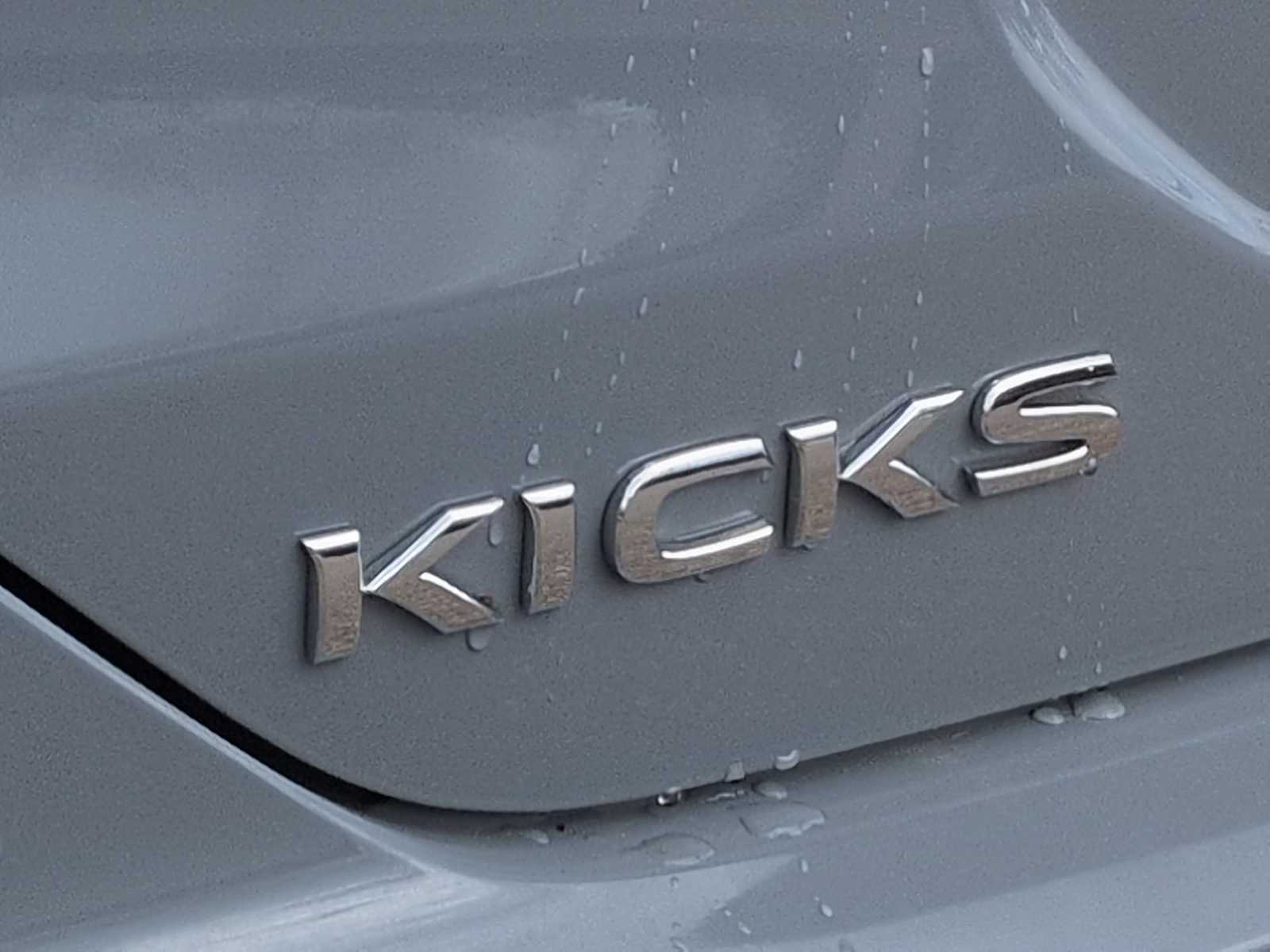 Thumbnail: 2023 Nissan Kicks - 12