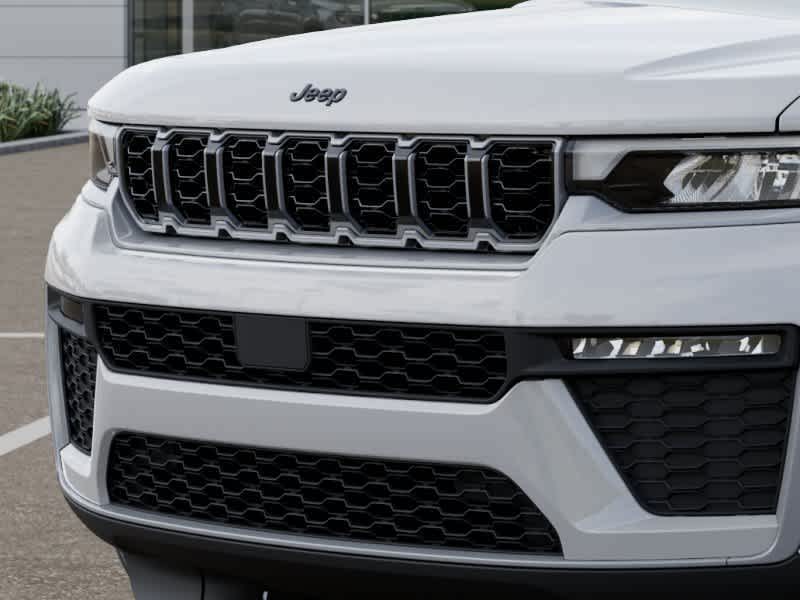 Thumbnail: 2026 Jeep Grand Cherokee - 4