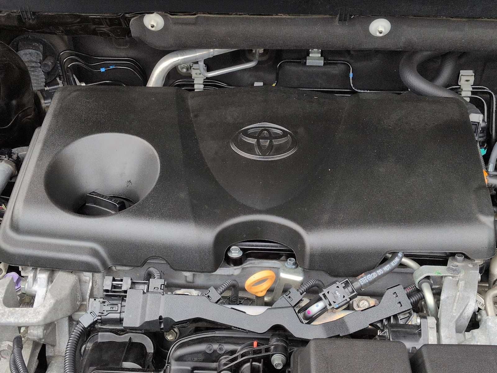 Thumbnail: 2020 Toyota RAV4 - 15