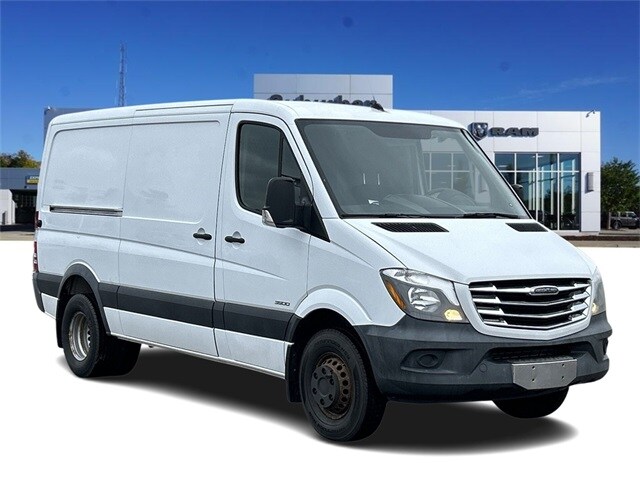 Thumbnail: 2014 Freightliner Sprinter - 2