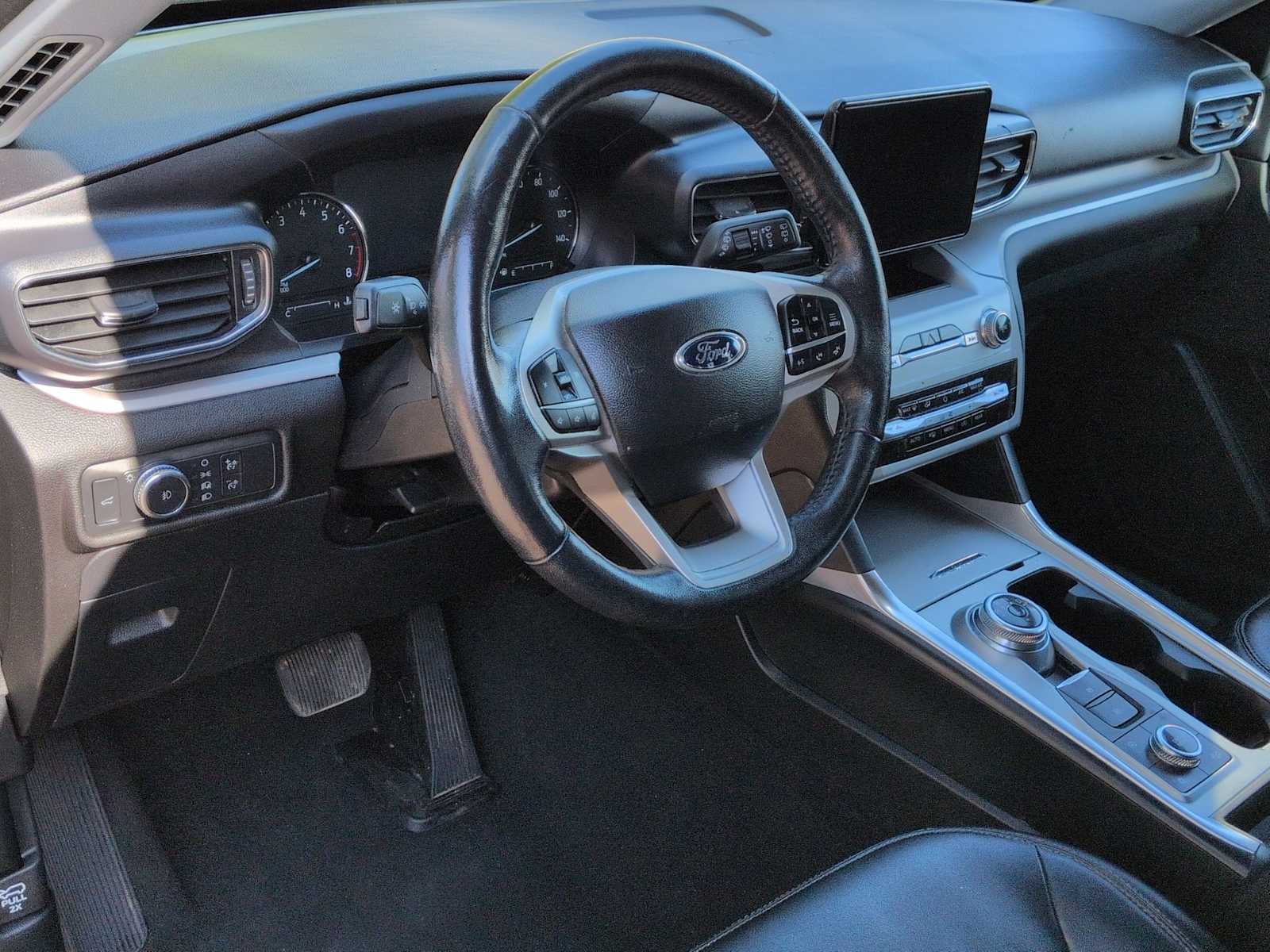 Thumbnail: 2022 Ford Explorer - 10