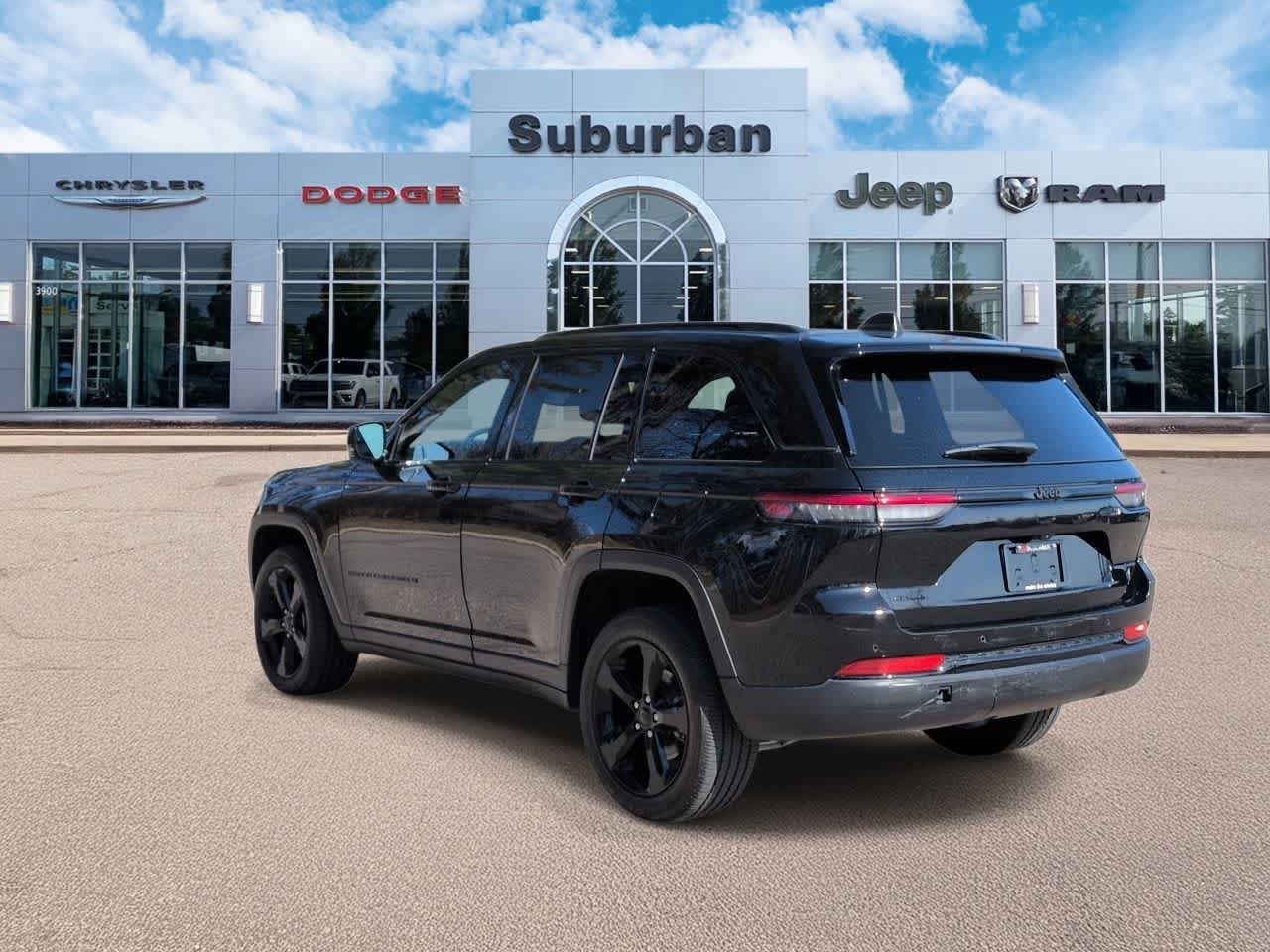 Thumbnail: 2024 Jeep Grand Cherokee - 6