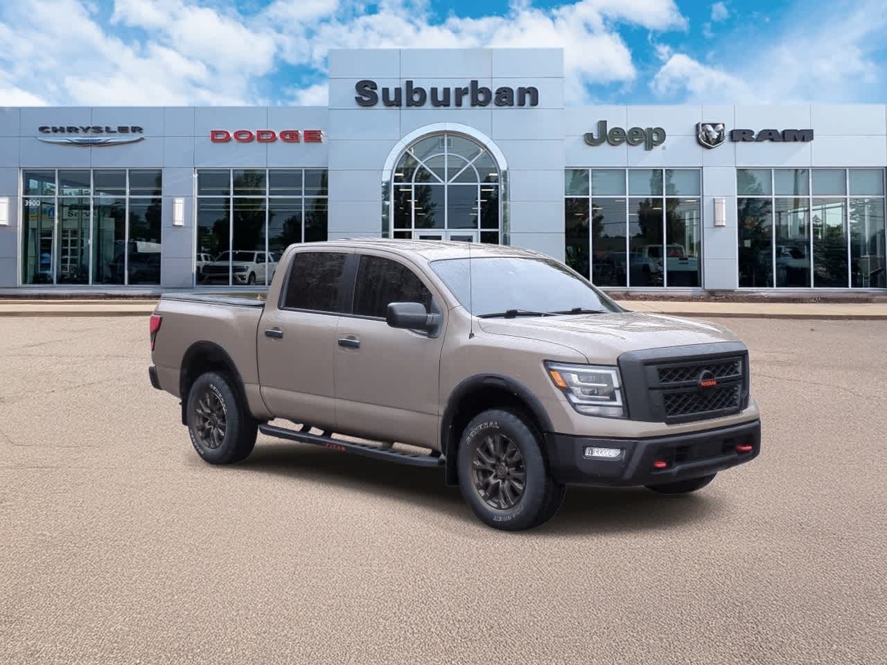 2021 Nissan Titan PRO-4X photo 2