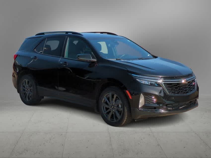 Thumbnail: 2022 Chevrolet Equinox - 2