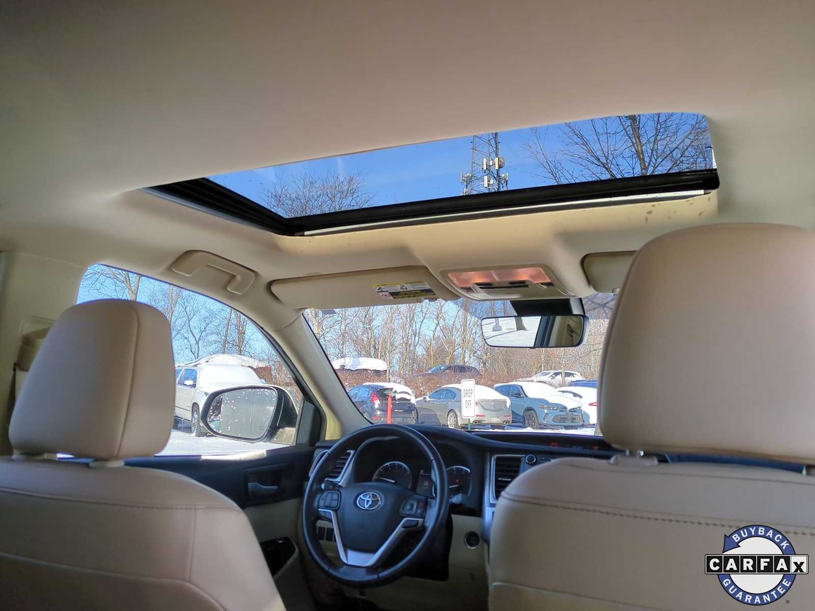 Thumbnail: 2019 Toyota Highlander - 22