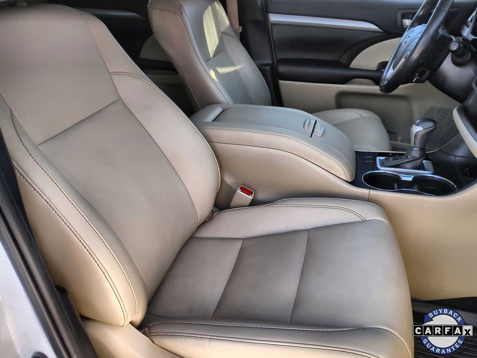 Thumbnail: 2019 Toyota Highlander - 23