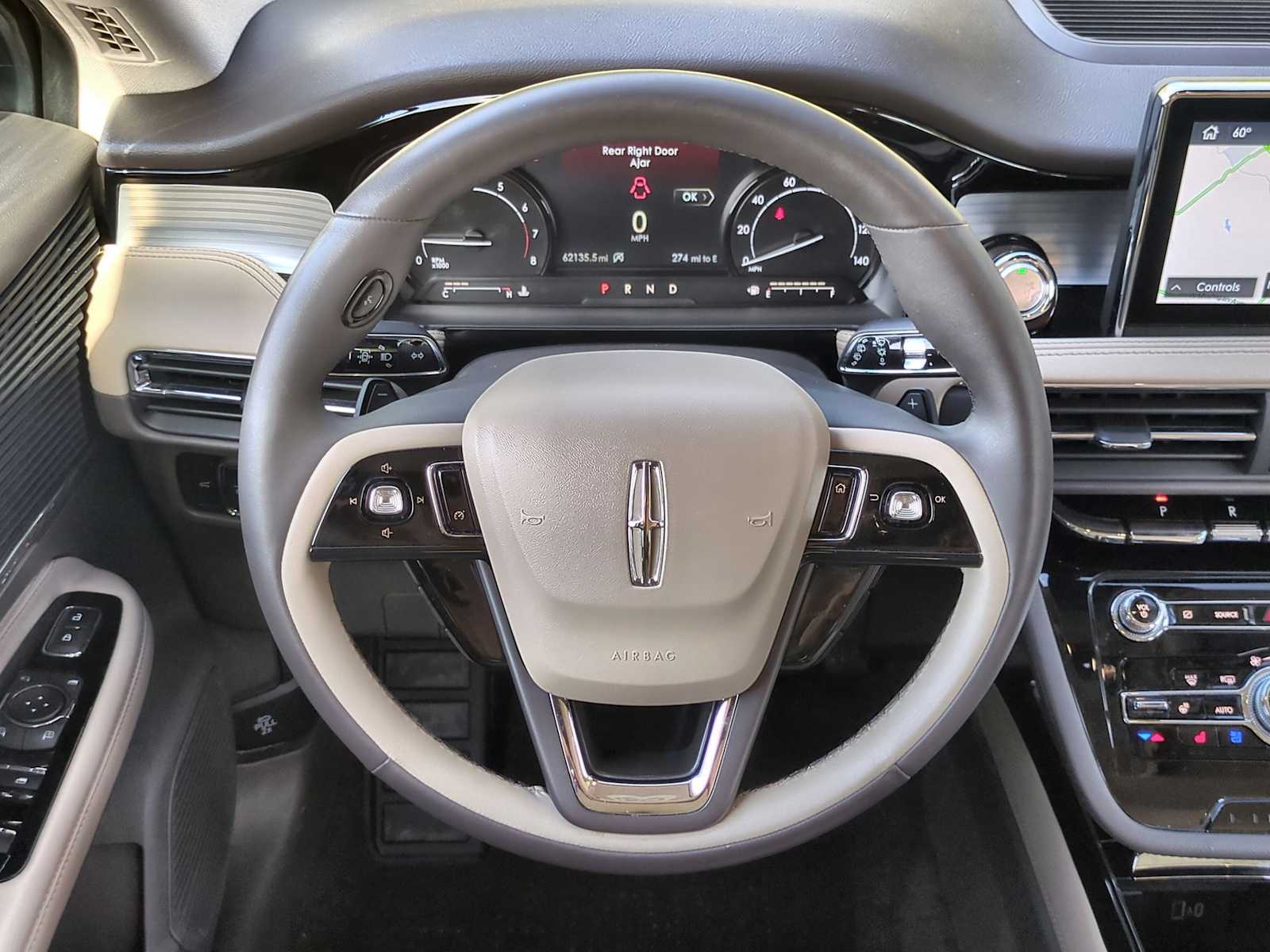 Thumbnail: 2022 Lincoln Corsair - 22