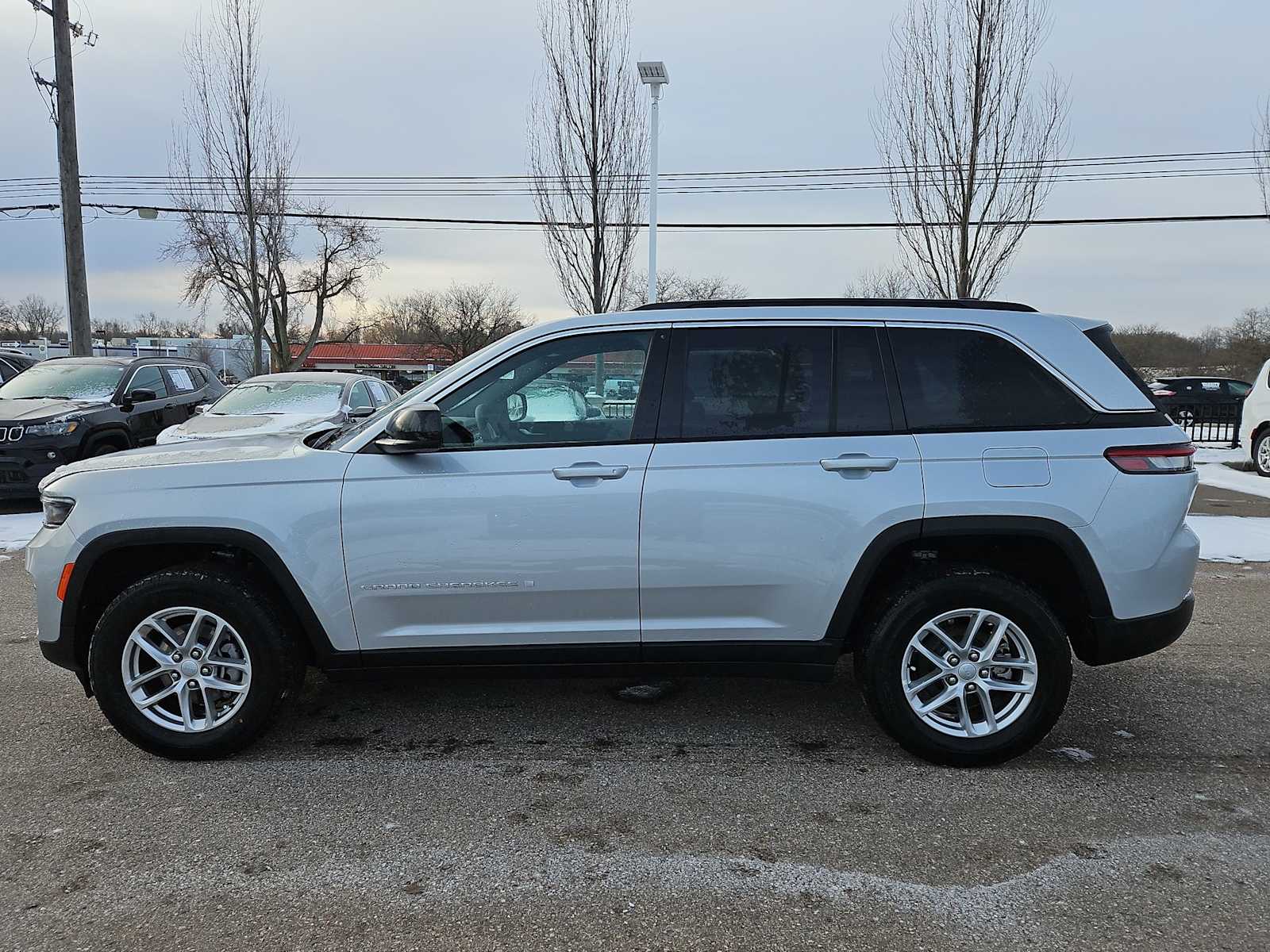 Thumbnail: 2025 Jeep Grand Cherokee - 11