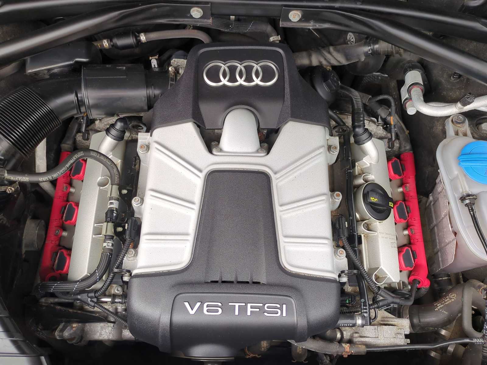 Thumbnail: 2015 Audi SQ5 - 15