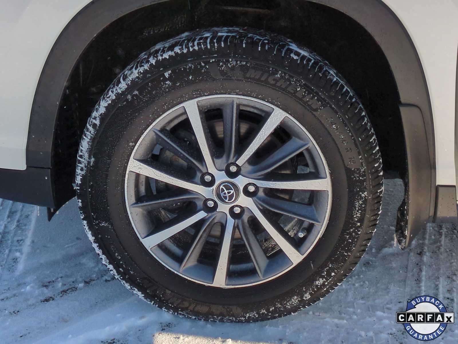 Thumbnail: 2019 Toyota Highlander - 14