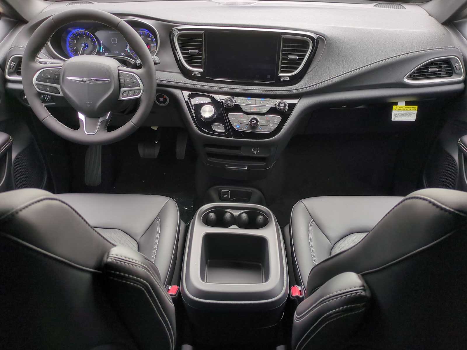 Thumbnail: 2026 Chrysler Pacifica - 15