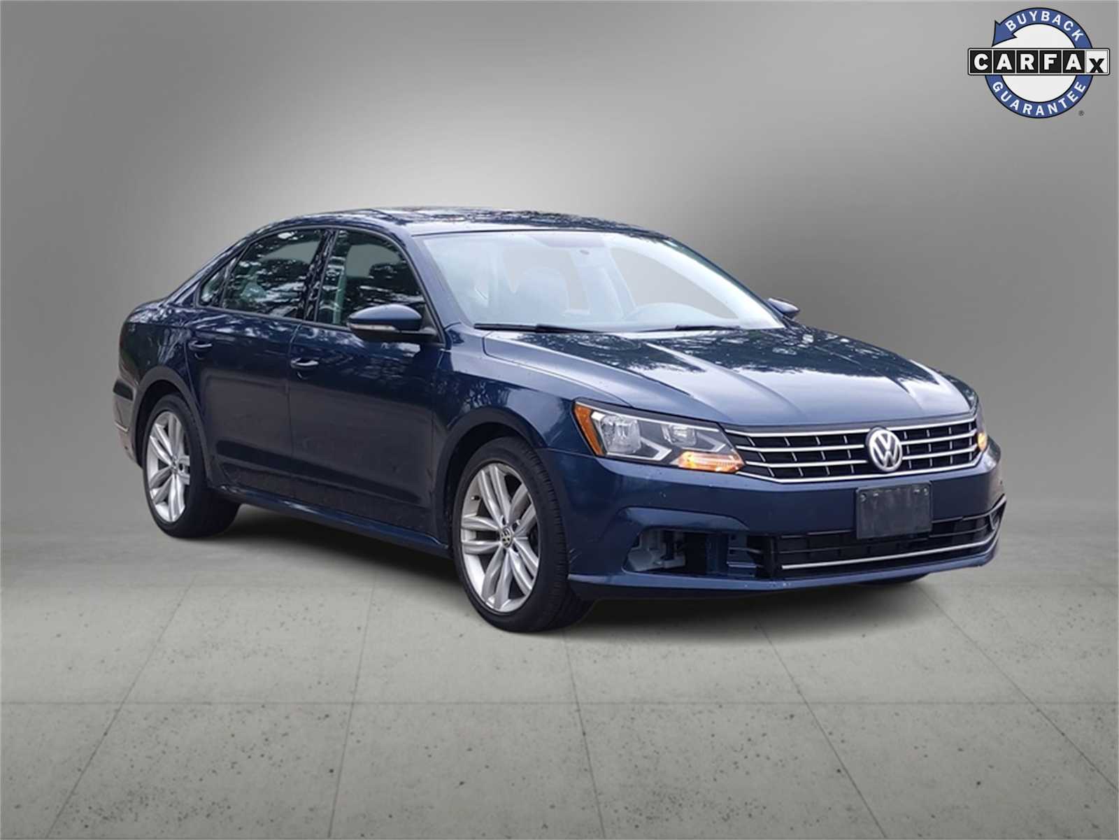 Thumbnail: 2019 Volkswagen Passat - 2