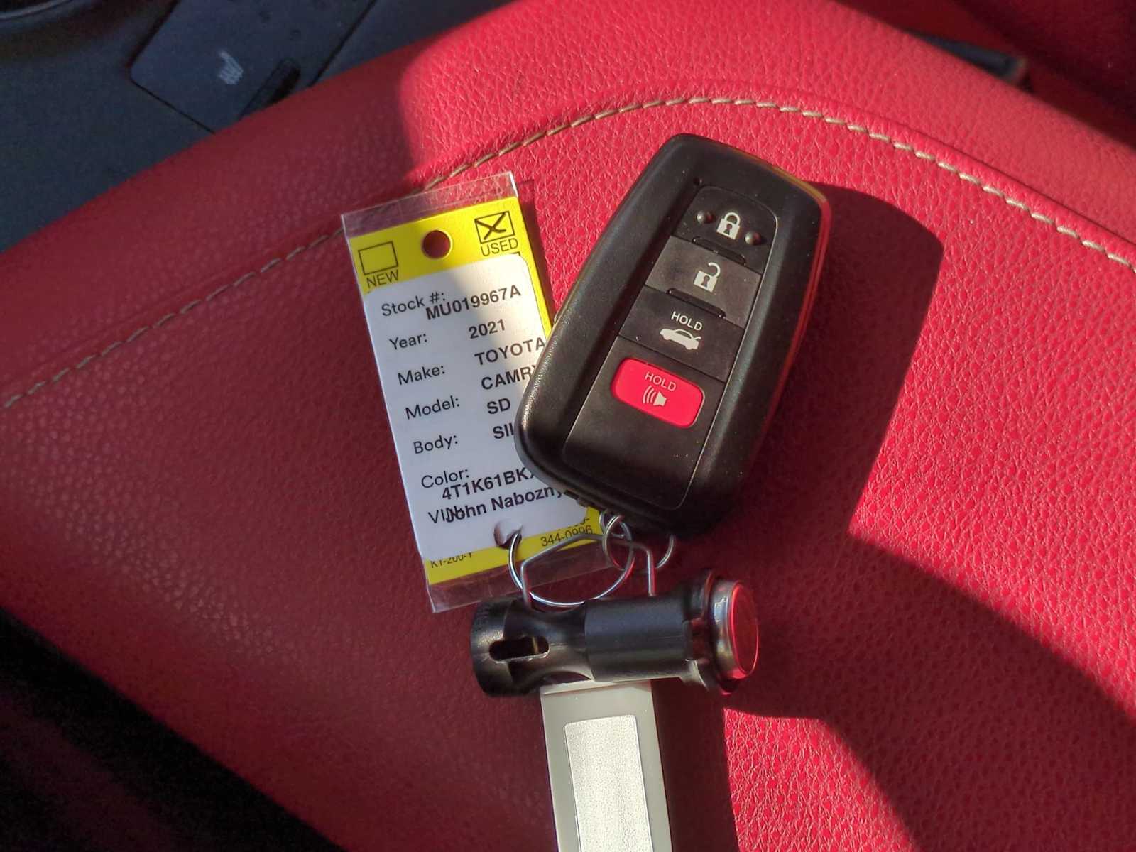 Thumbnail: 2021 Toyota Camry - 34