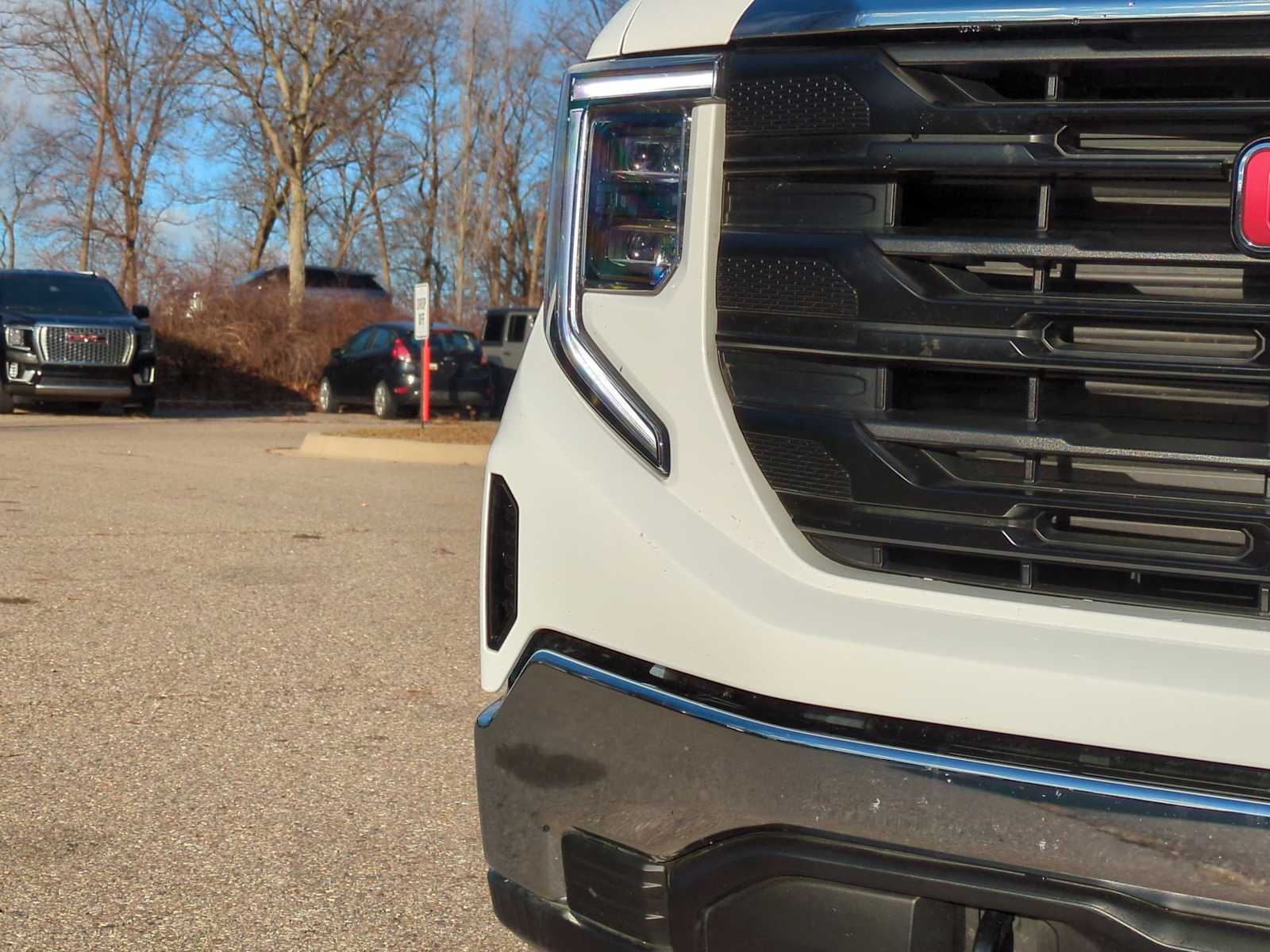 Thumbnail: 2023 GMC Sierra 1500 - 11