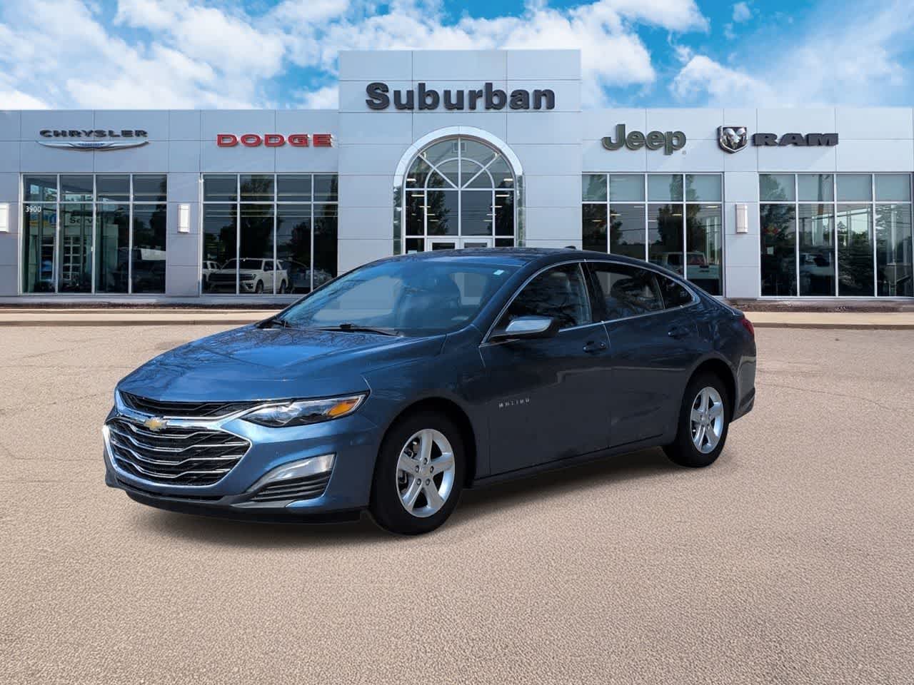 Thumbnail: 2024 Chevrolet Malibu - 4