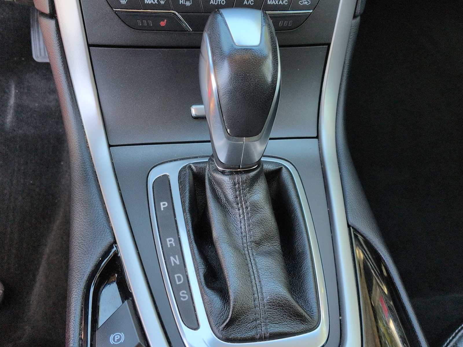 Thumbnail: 2018 Ford Edge - 33