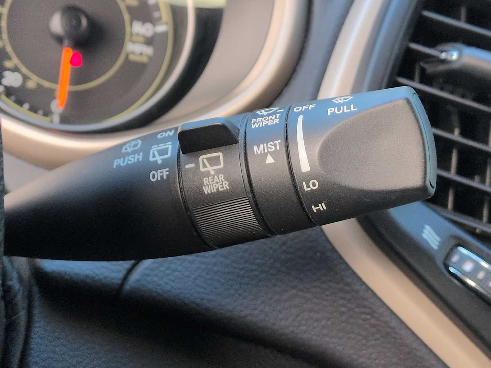 Thumbnail: 2017 Jeep Cherokee - 26