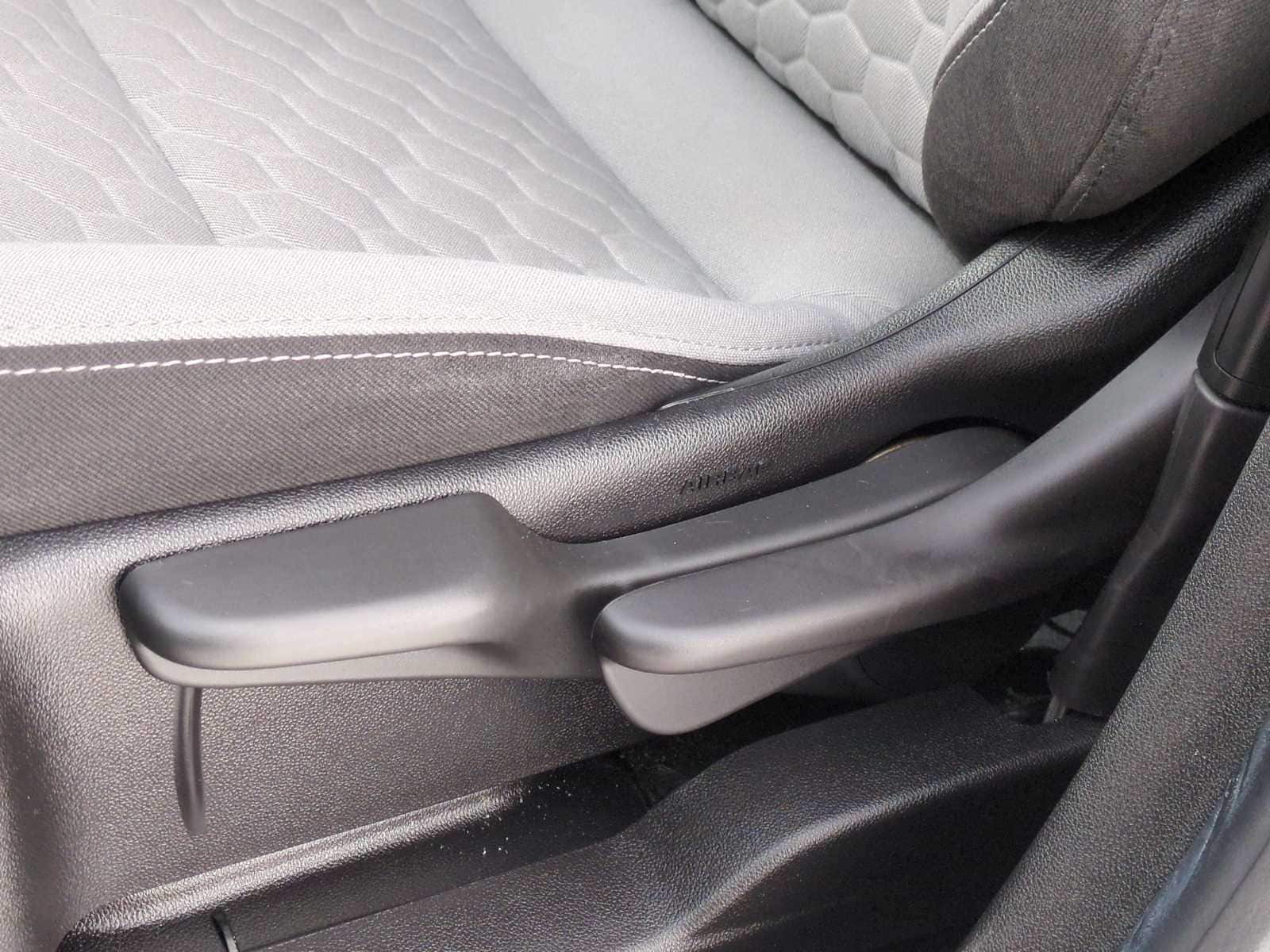 Thumbnail: 2019 Chevrolet Equinox - 17