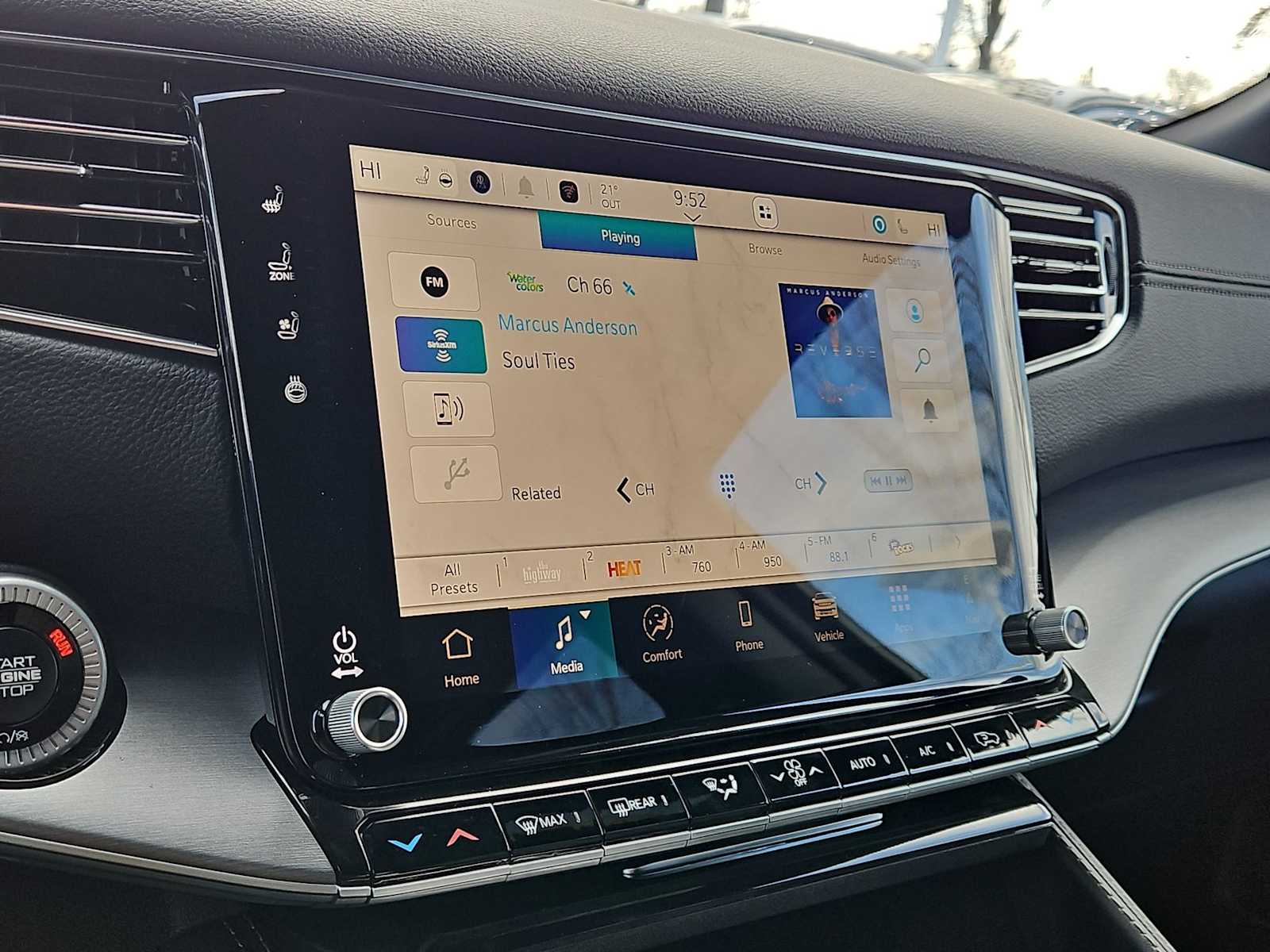 Thumbnail: 2025 Jeep Wagoneer - 33