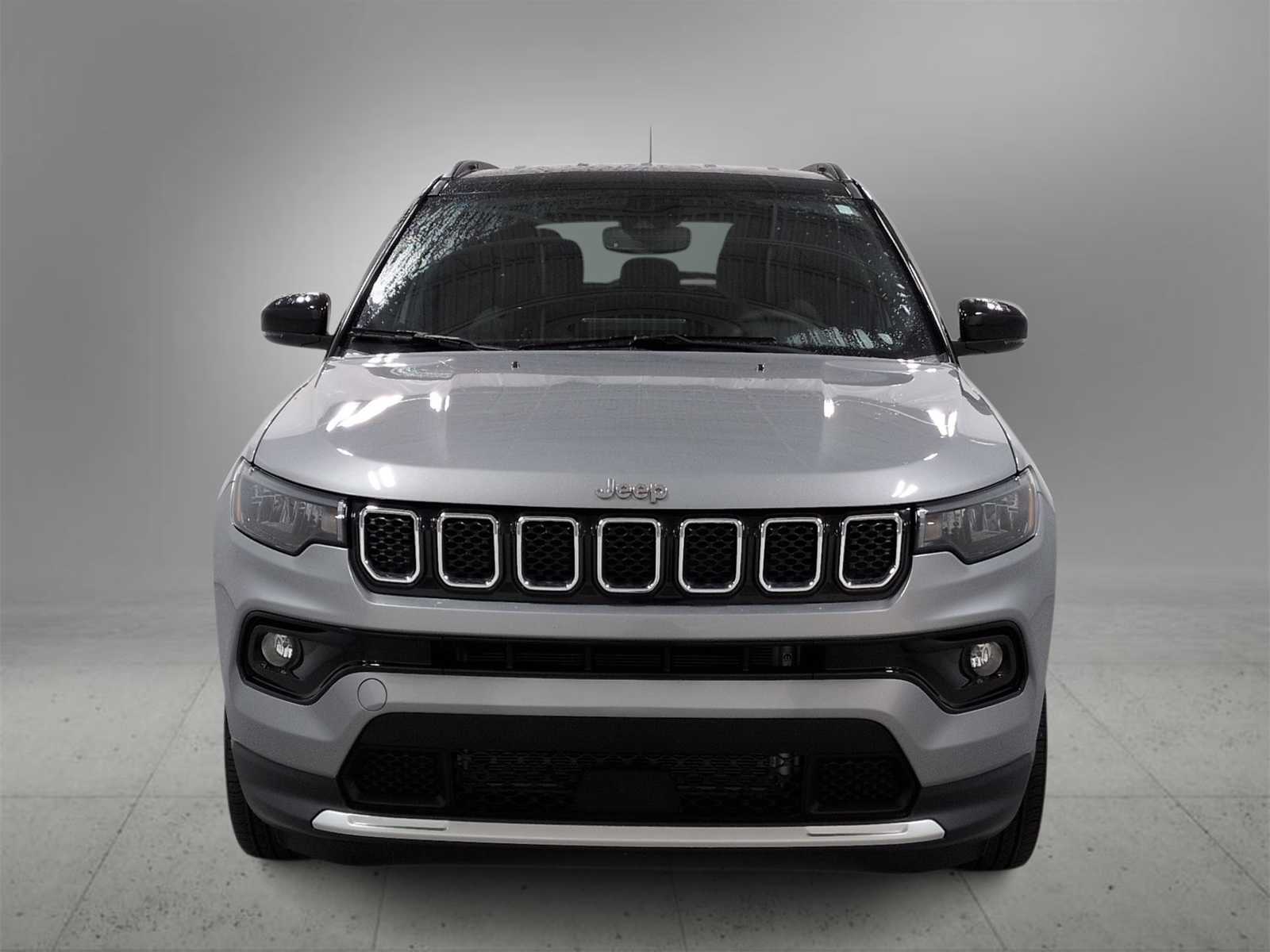 Thumbnail: 2023 Jeep Compass - 3