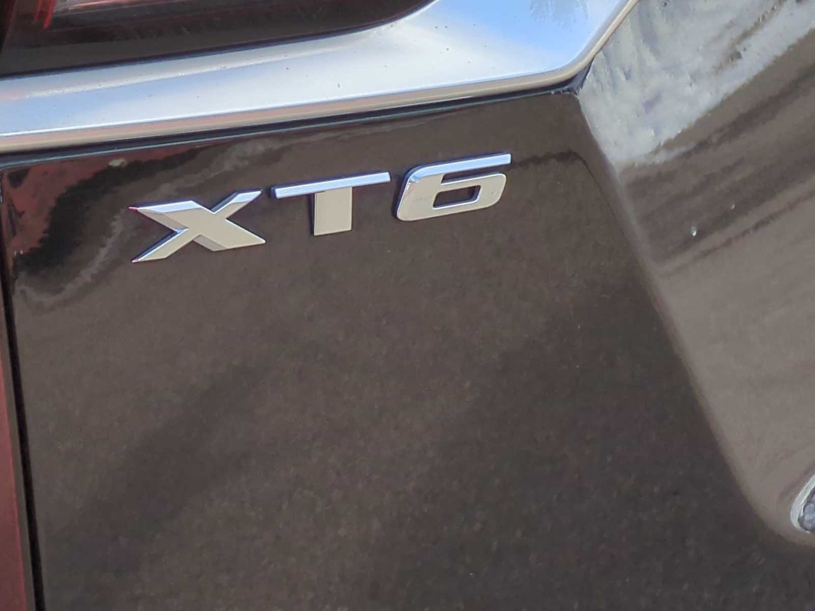 Thumbnail: 2024 Cadillac XT6 - 12