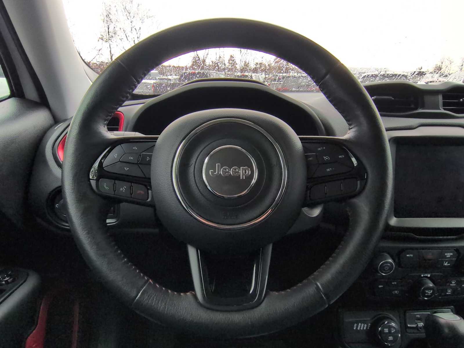 Thumbnail: 2022 Jeep Renegade - 23