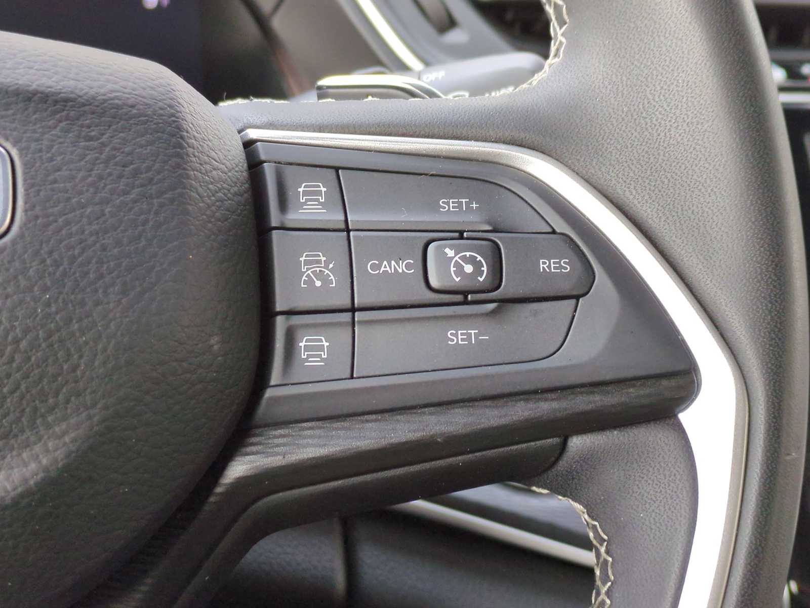 Thumbnail: 2025 Jeep Grand Cherokee - 24