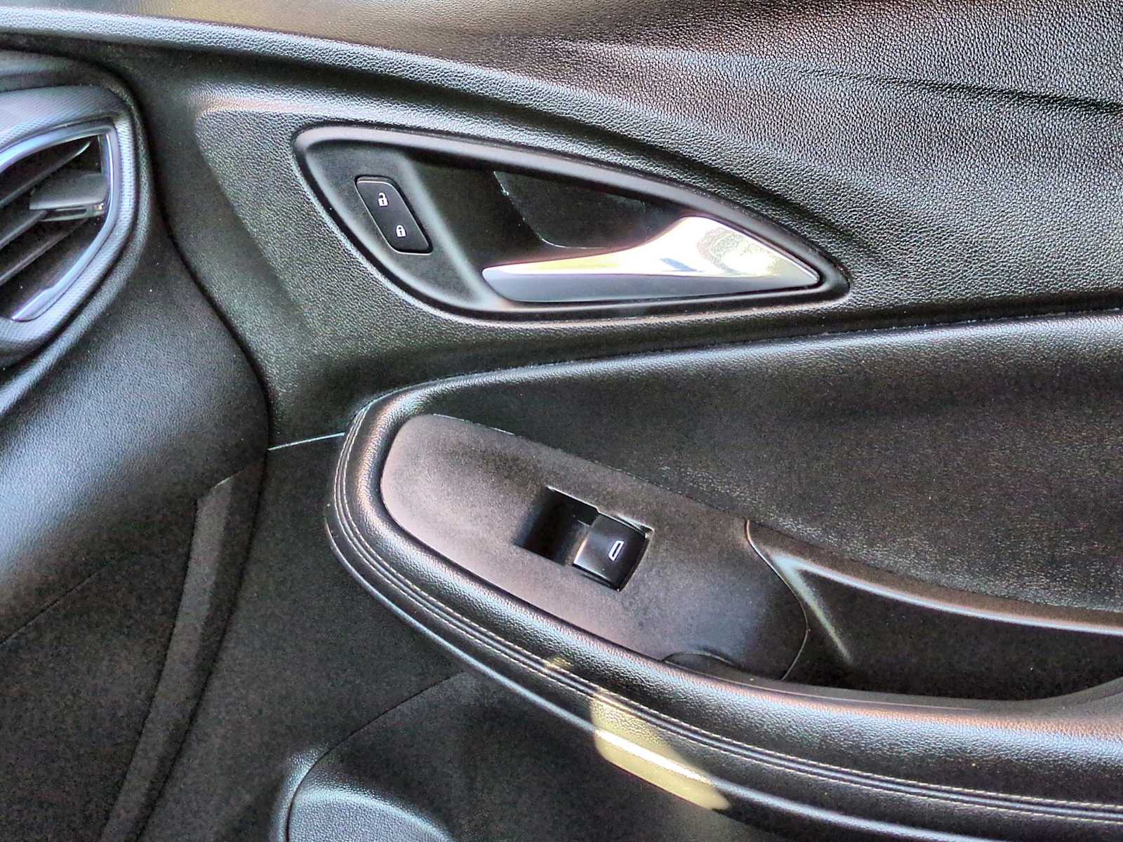 Thumbnail: 2021 Buick Encore GX - 35