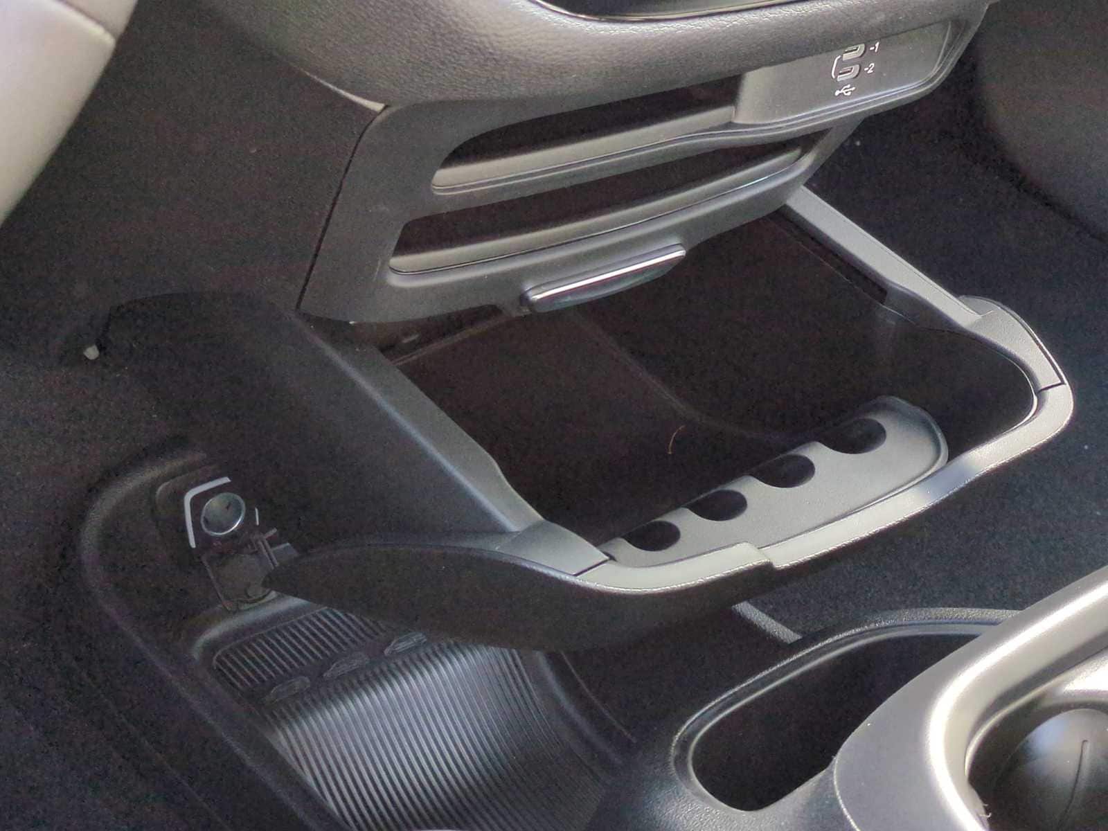 Thumbnail: 2026 Chrysler Pacifica - 36