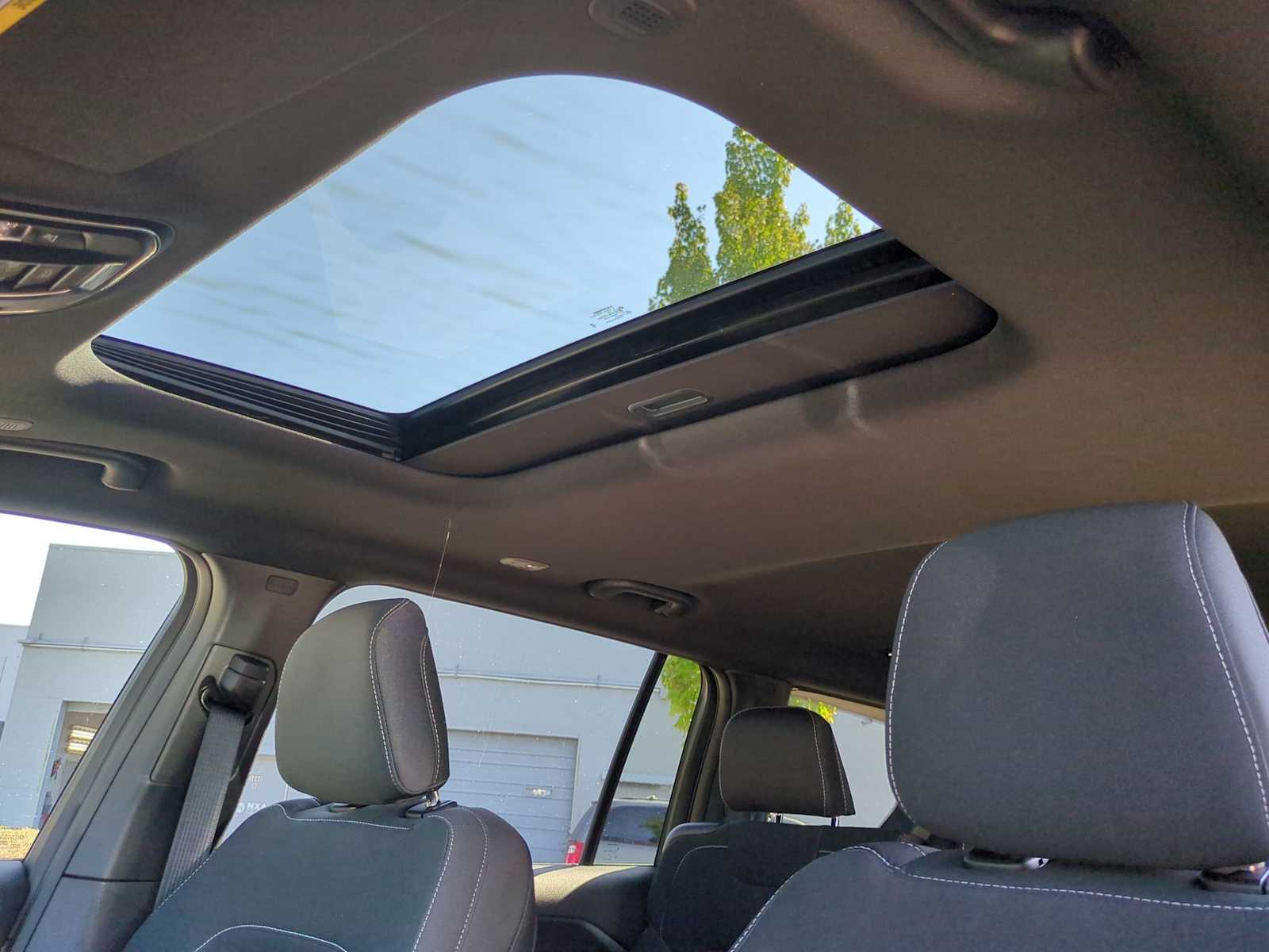 Thumbnail: 2025 Jeep Grand Cherokee L - 19