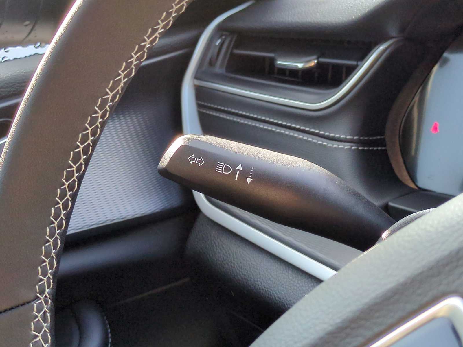 Thumbnail: 2025 Jeep Grand Cherokee - 26