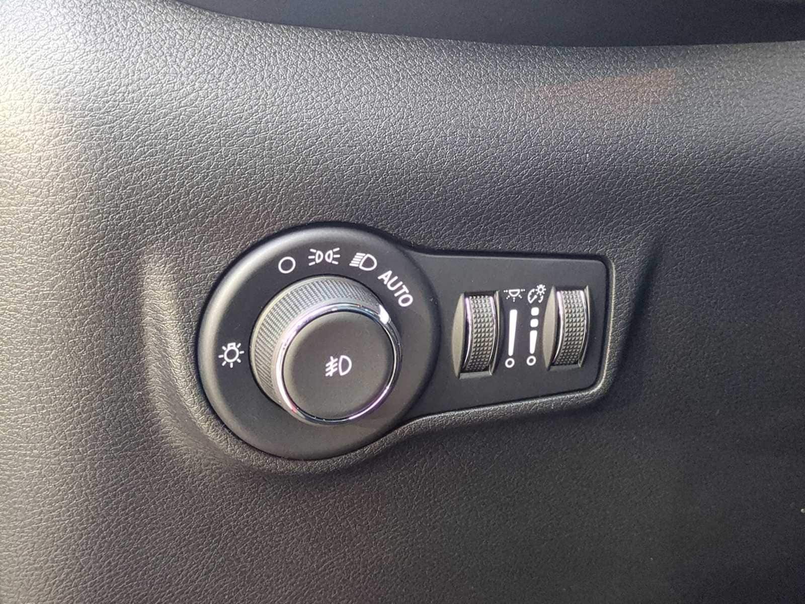 Thumbnail: 2026 Jeep Compass - 36