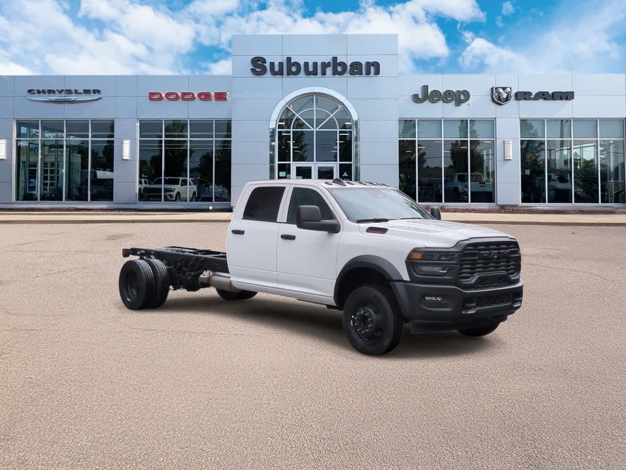2025 Ram 5500 Tradesman photo 2