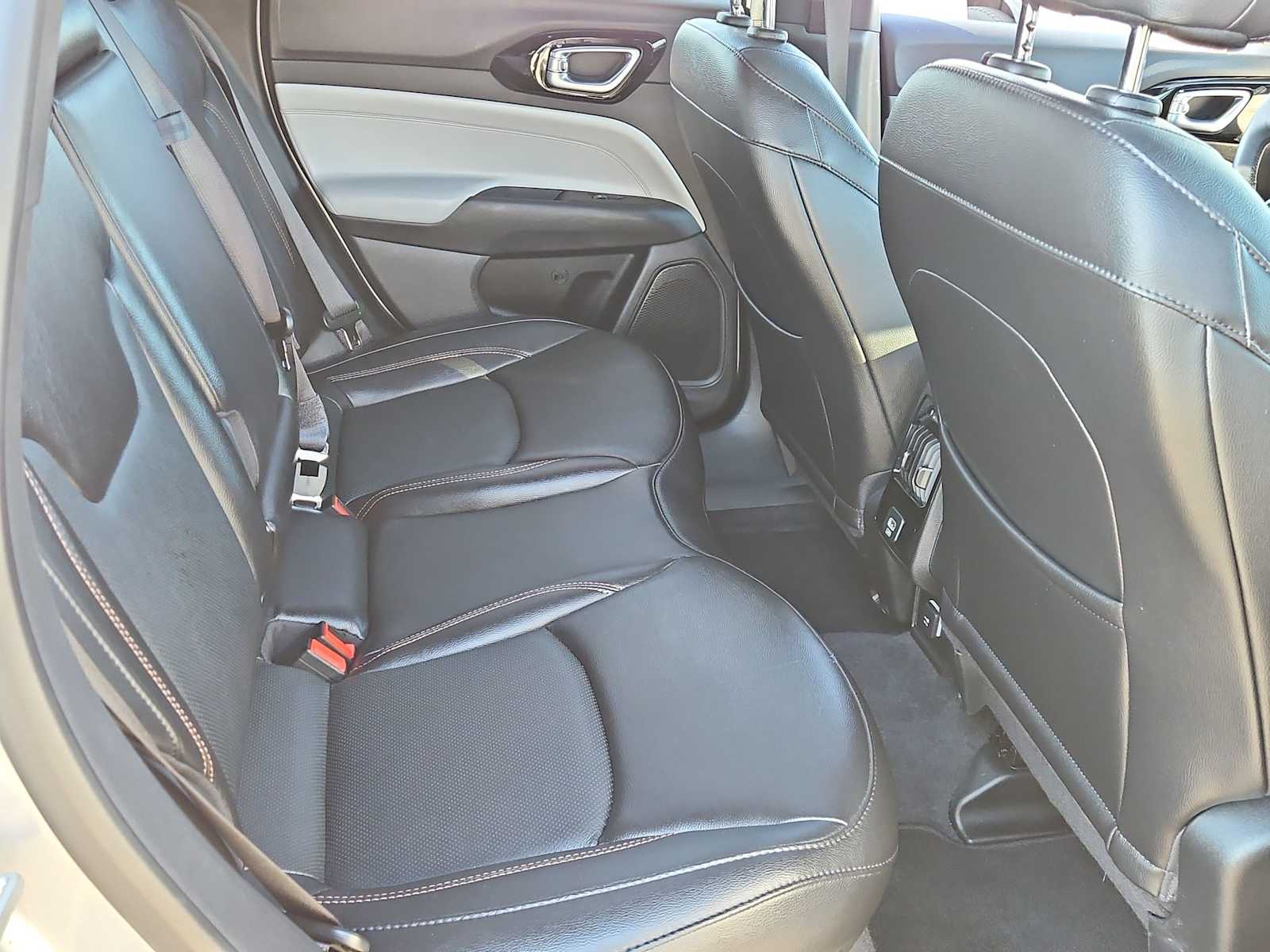 Thumbnail: 2023 Jeep Compass - 20