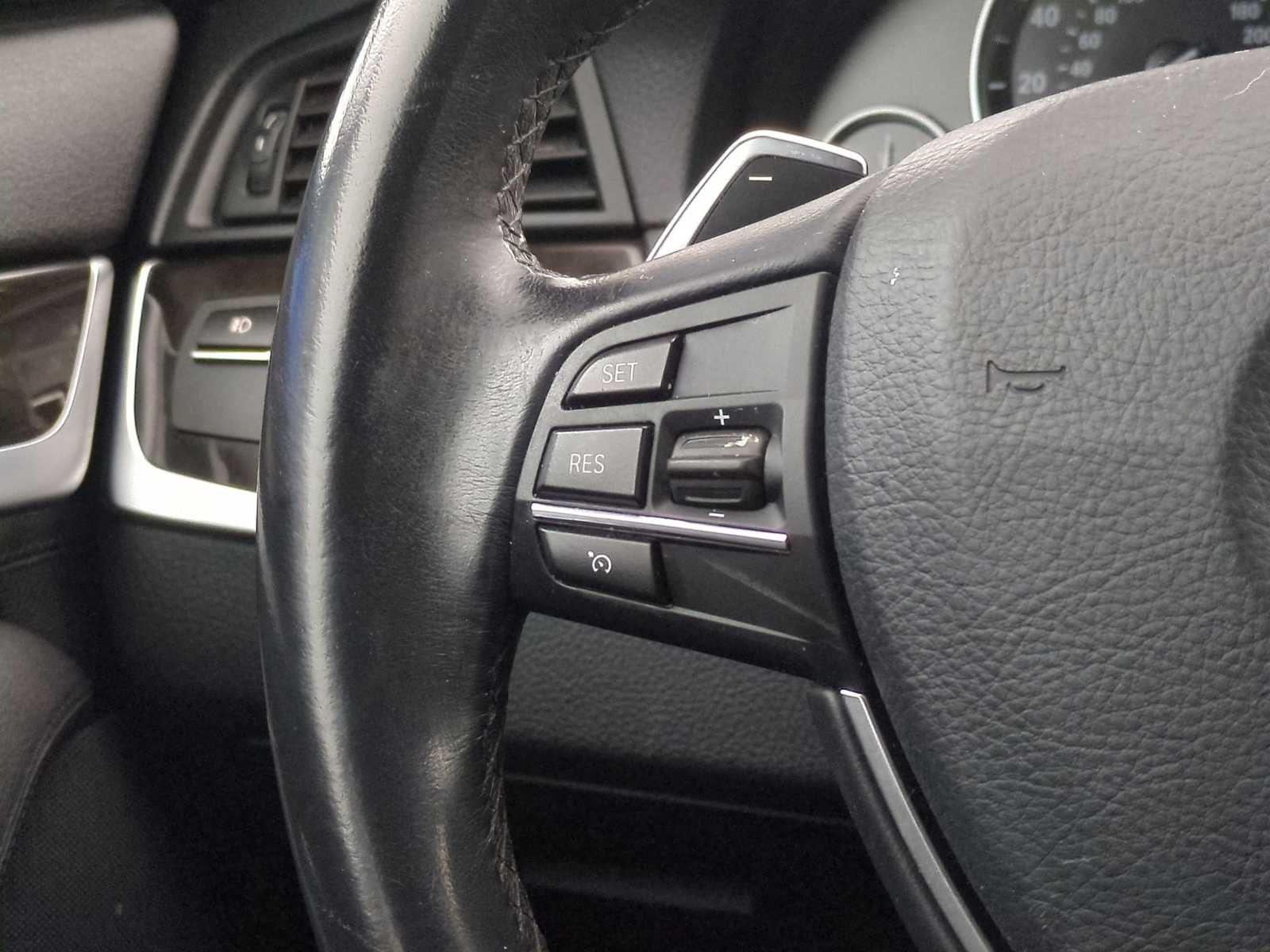 Thumbnail: 2016 BMW 5 Series - 25