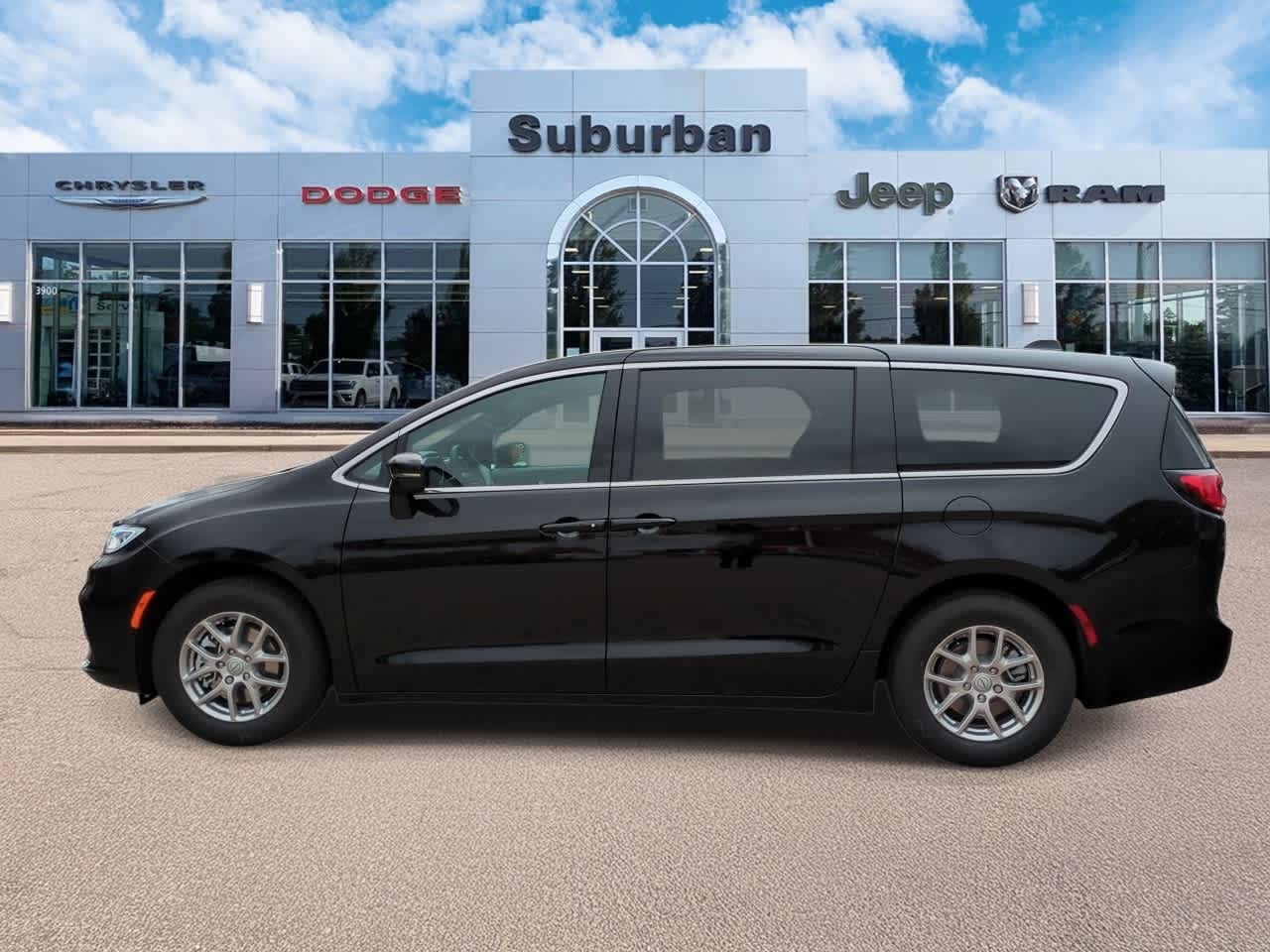 Thumbnail: 2026 Chrysler Pacifica - 5