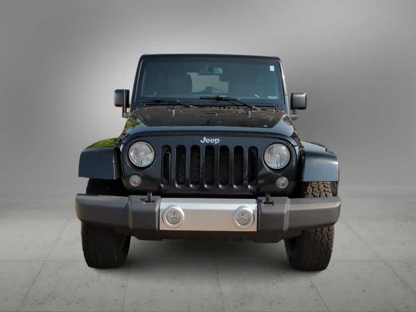 2015 Jeep Wrangler Unlimited Sahara 3