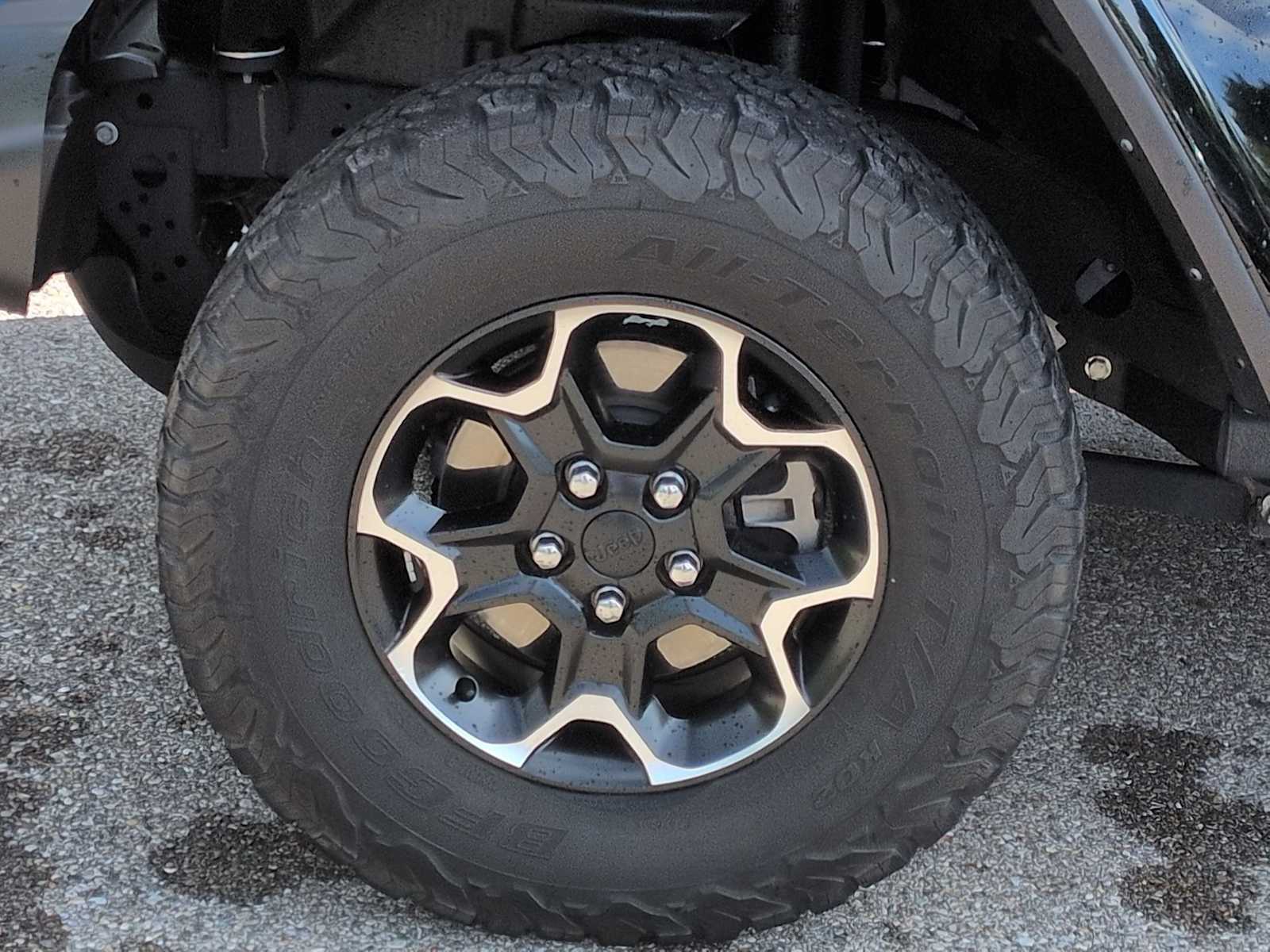 Thumbnail: 2021 Jeep Wrangler - 14