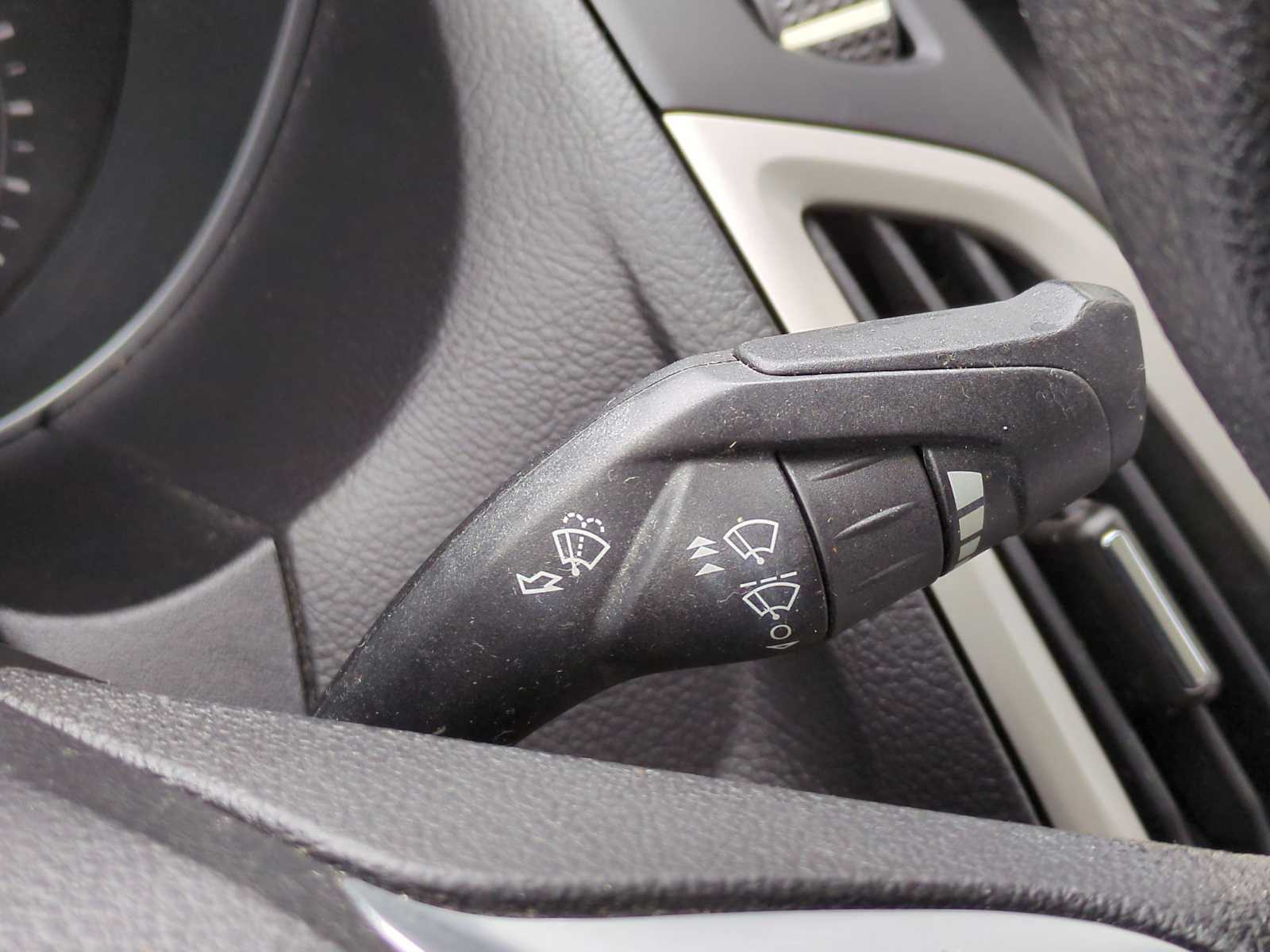 Thumbnail: 2014 Ford Focus - 17