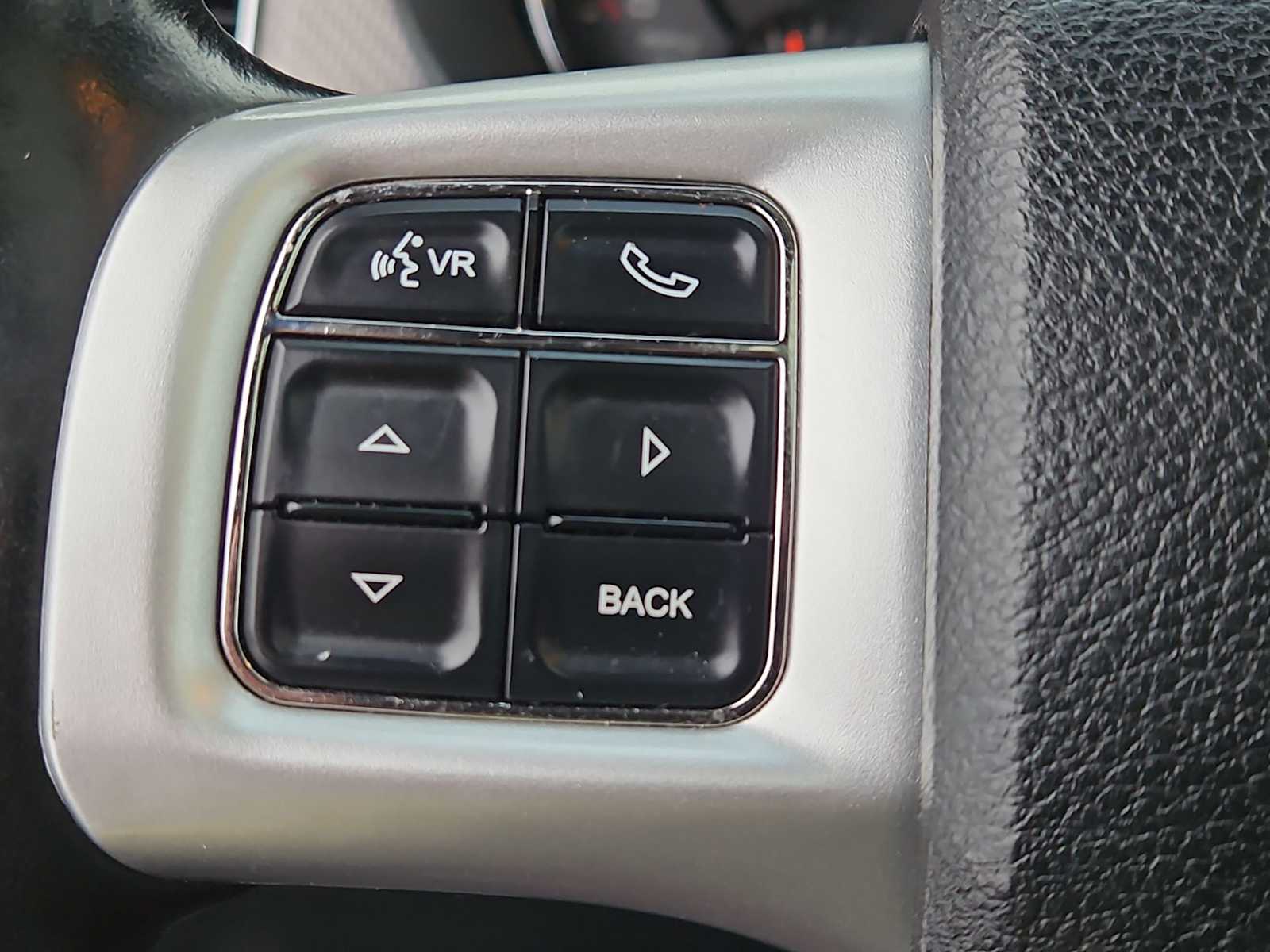 Thumbnail: 2011 Dodge Charger - 31